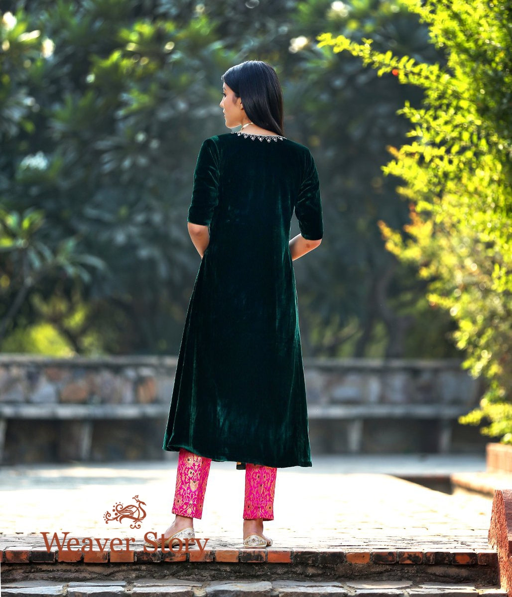 Green_Silk_Velvet_Kurta_with_Hand_Embroidered_Zardozi_Detailing_and_Pink_Brocade_Pants_WeaverStory_03