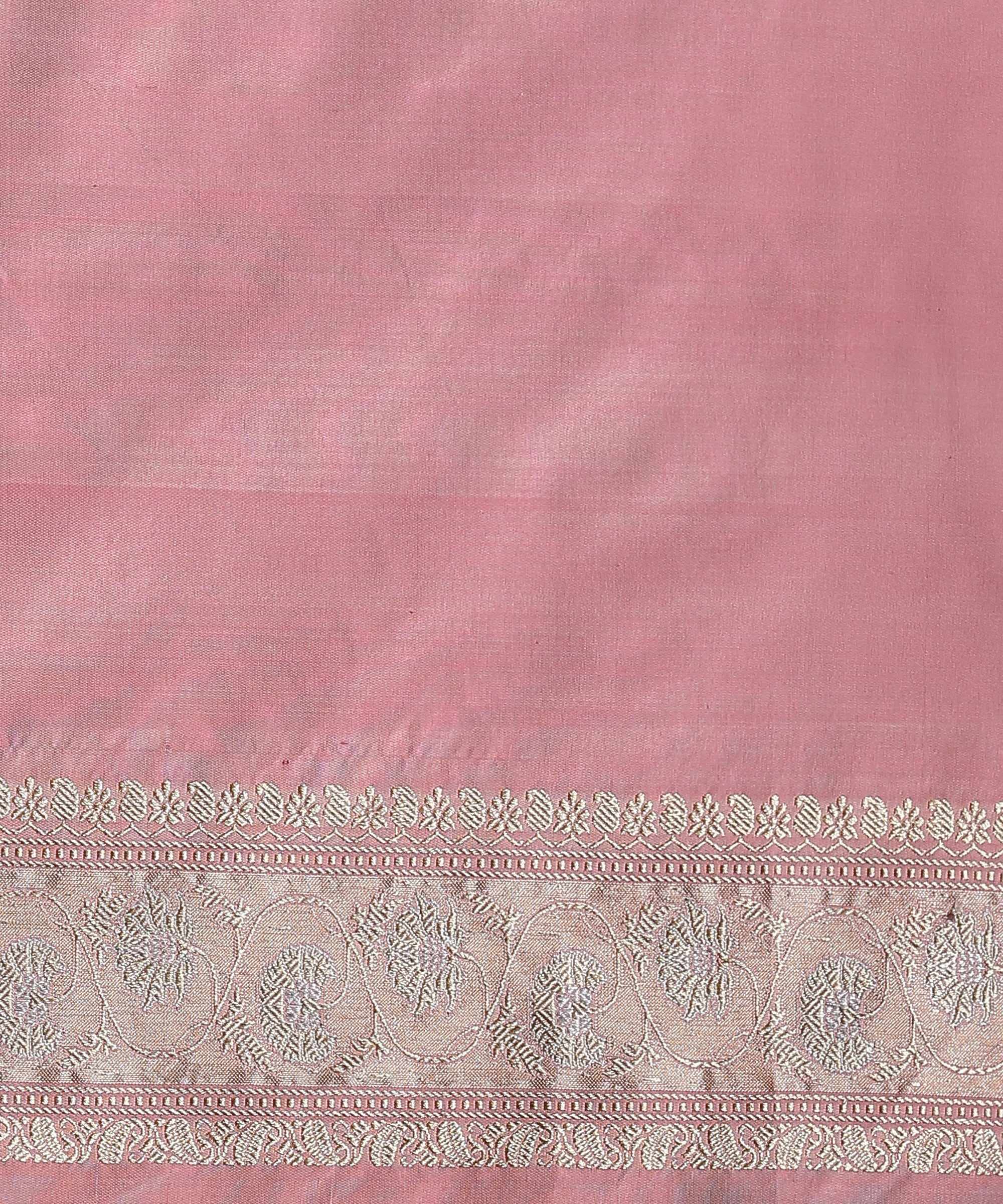 Handloom_Pure_Katan_Silk_Pink_Banarasi_Saree_with_Kadhwa_Booti_WeaverStory_05