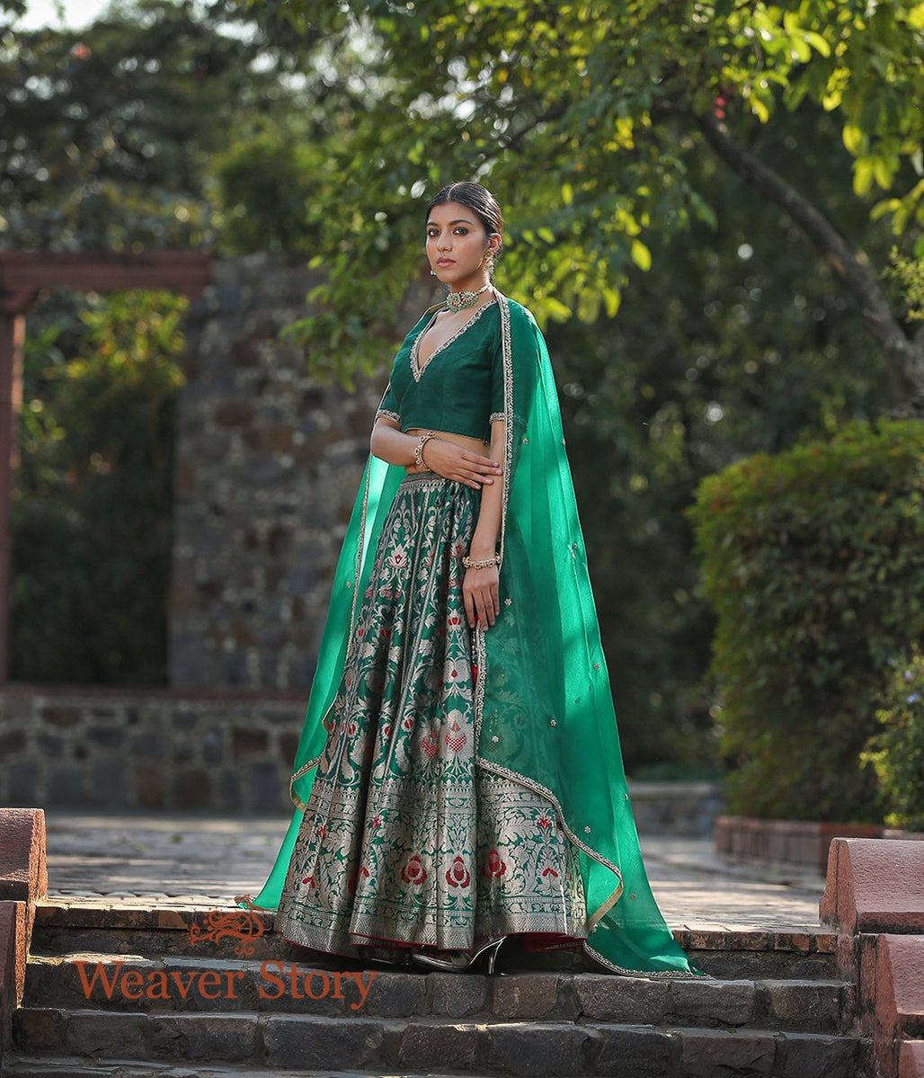 Handwoven_Emerald_Green_Banarasi_Lehenga_with_Red_Meenakari_WeaverStory_03