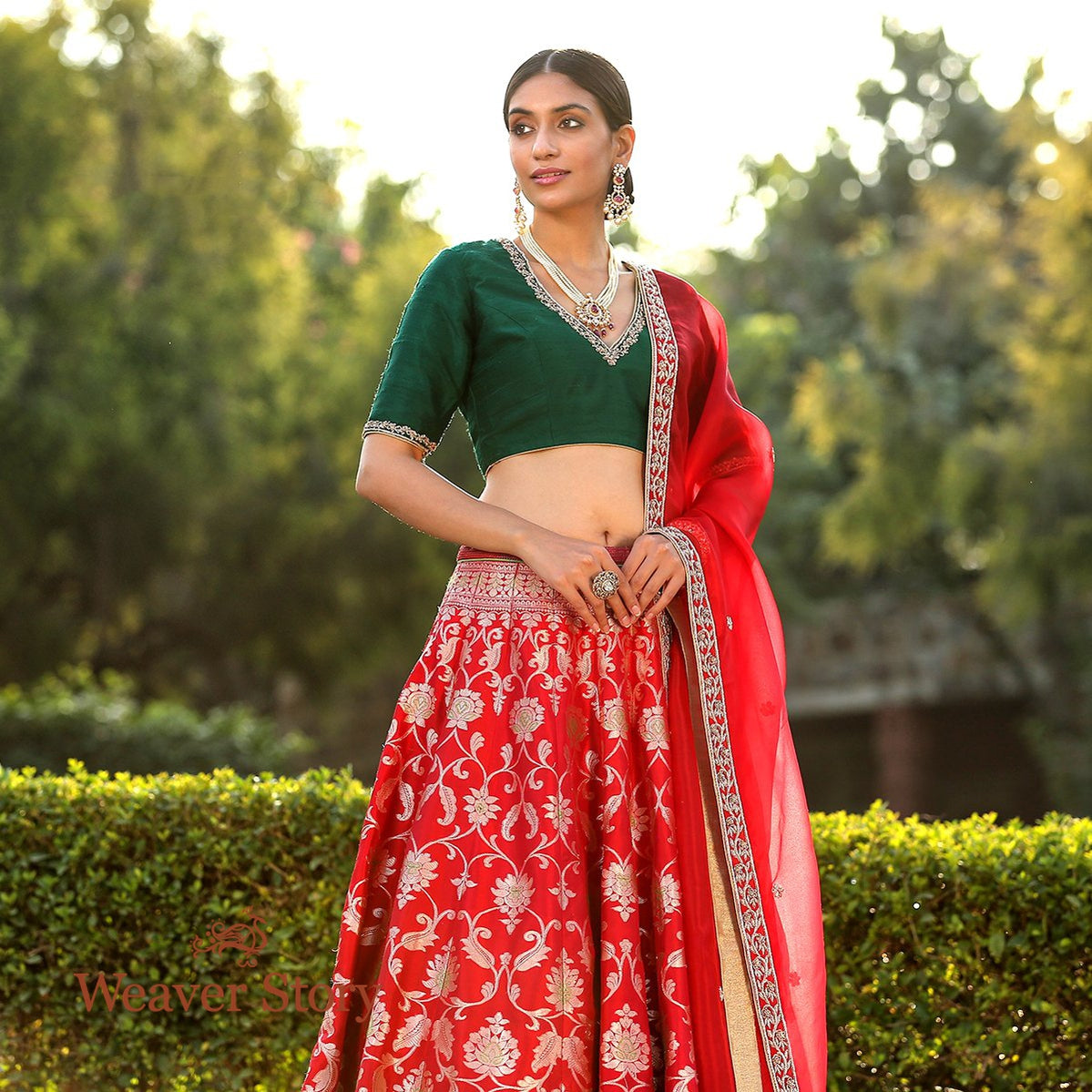 Handwoven_Red_Banarasi_Lehenga_with_Meenakari_WeaverStory_03