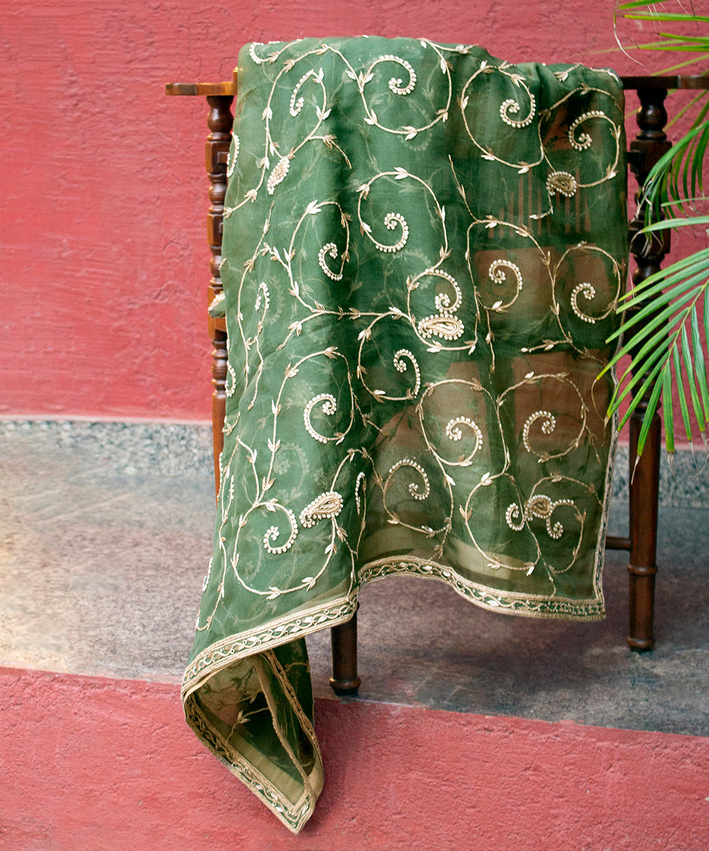 Handloom_Green_Organza_Dupatta_with_Zardozi_Work_WeaverStory_04