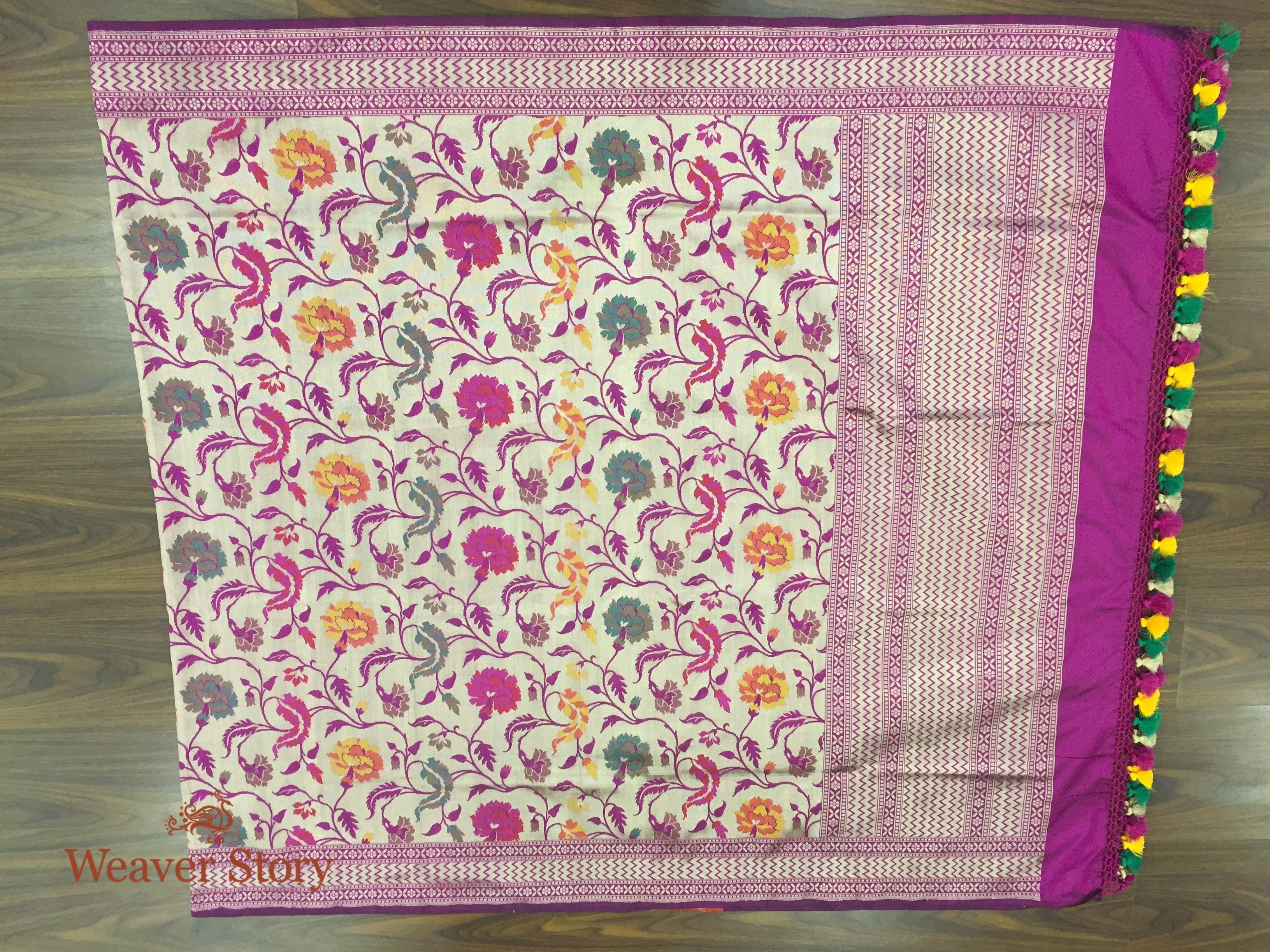 Handloom_Purple_Banarasi_Jangla_Dupatta_with_Antique_Zari_Base_WeaverStory_04
