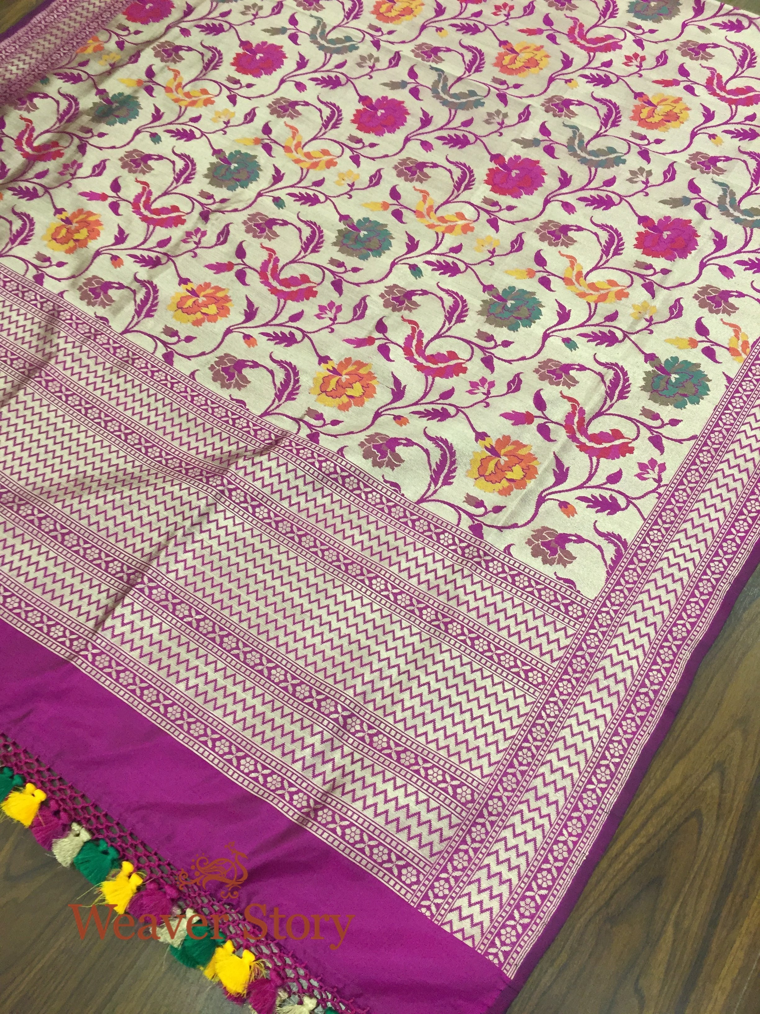 Handloom_Purple_Banarasi_Jangla_Dupatta_with_Antique_Zari_Base_WeaverStory_03