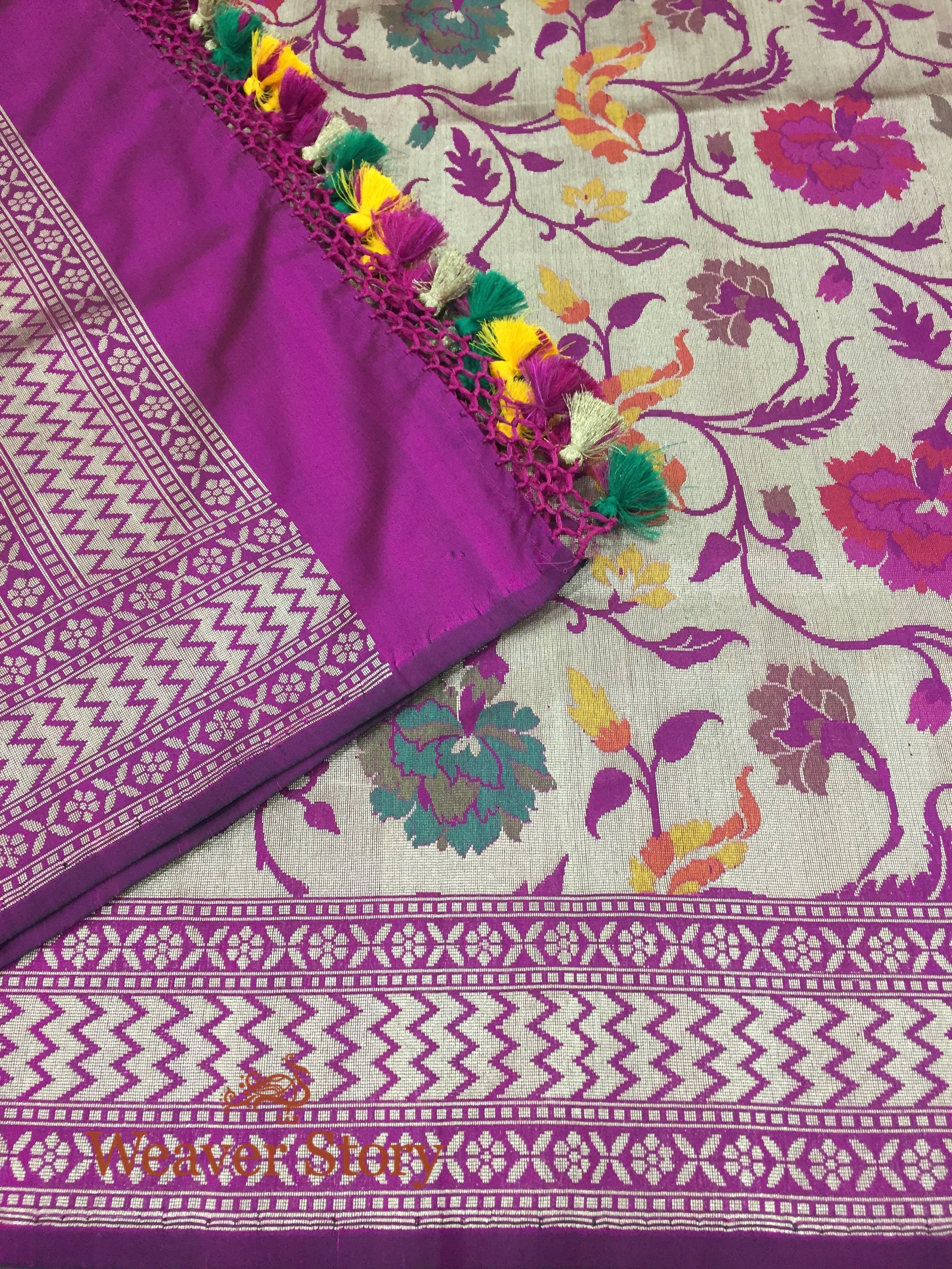 Handloom_Purple_Banarasi_Jangla_Dupatta_with_Antique_Zari_Base_WeaverStory_02