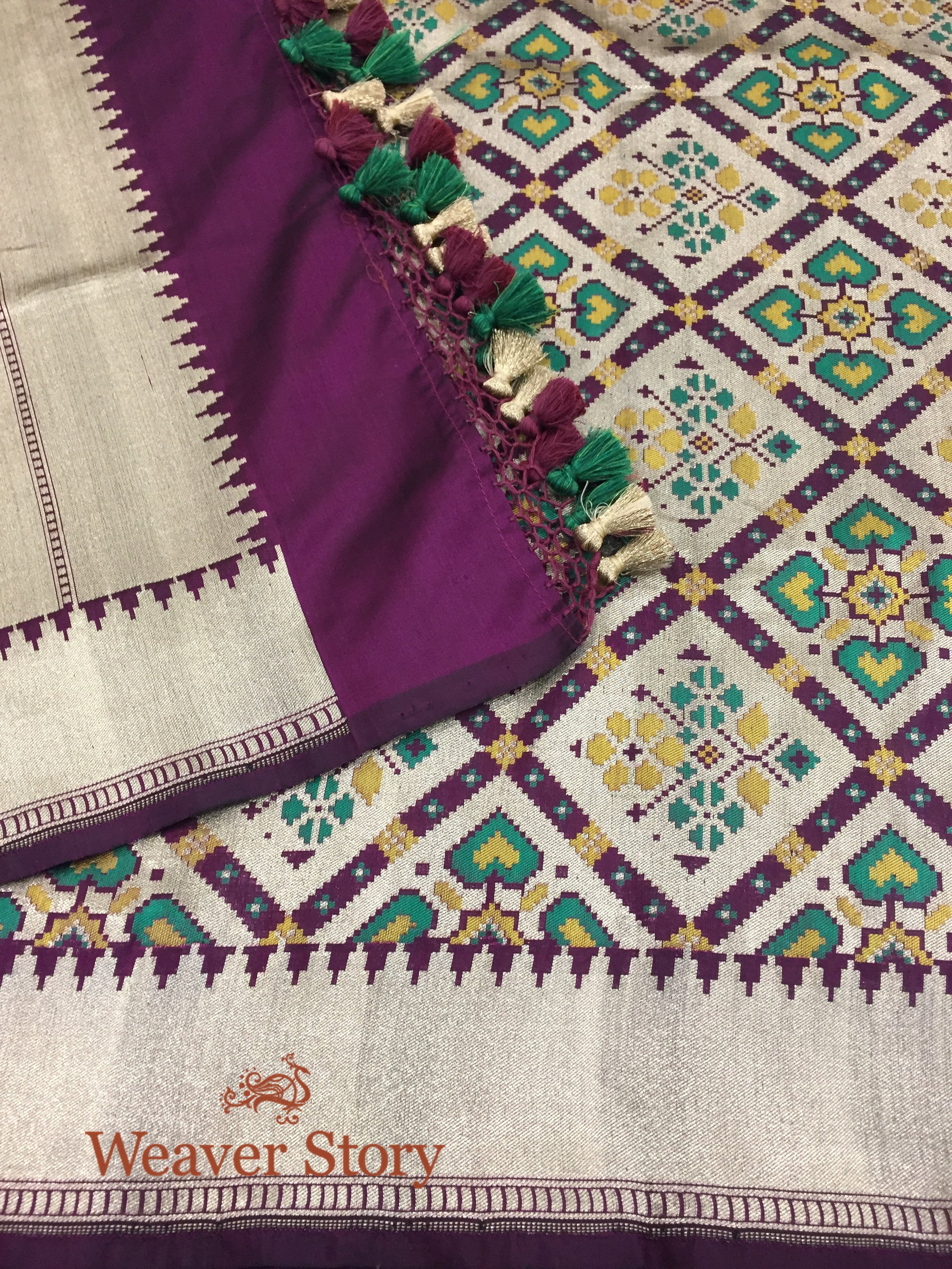 Handloom_Wine_Banarasi_Patola_Dupatta_with_Zari_Base_WeaverStory_02