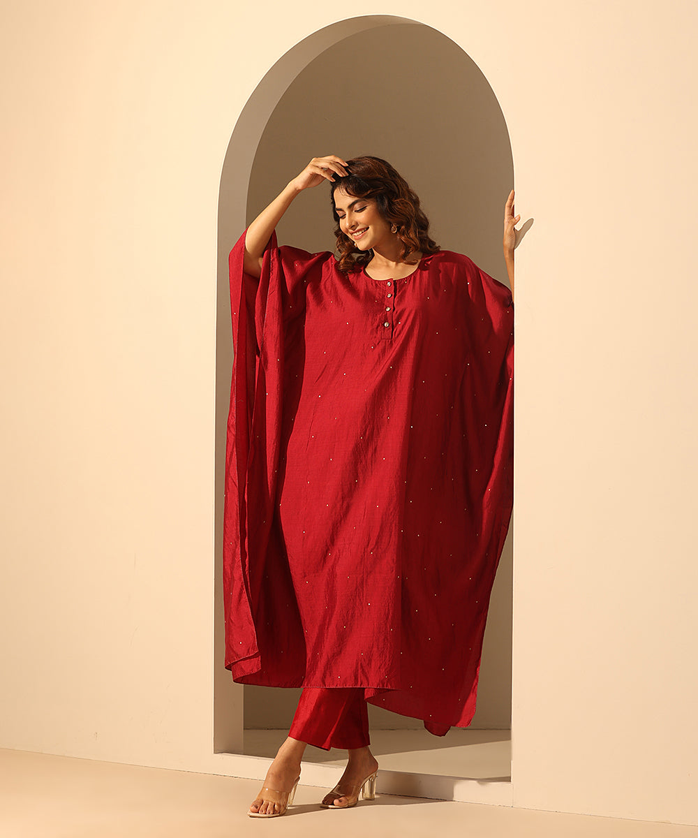 Maroon_Handloom_Chiniya_Silk_Sequin_Kaftan_With_Plain_Glaze_Cotton_Silk_Pants_WeaverStory_03