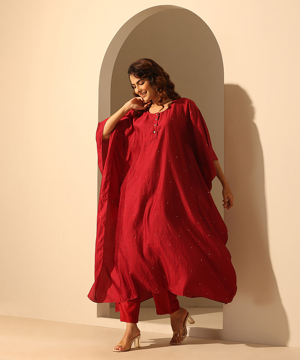 Maroon_Handloom_Chiniya_Silk_Sequin_Kaftan_With_Plain_Glaze_Cotton_Silk_Pants_WeaverStory_04