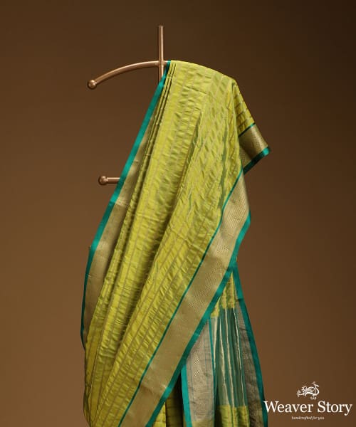 Parrot_Green_Twill_Weave_Pure_Mulberry_Silk_Saree_With_Horizontal_Zari_Lines_WeaverStory_02