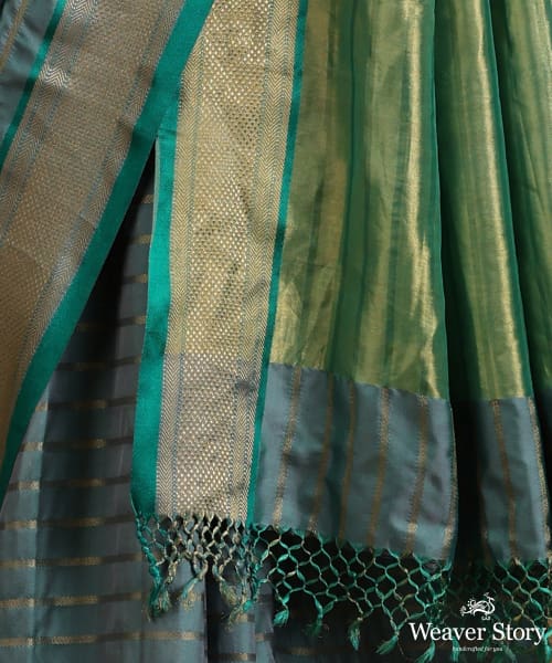 Pigeon_Blue_And_Green_Twill_Weave_Pure_Mulberry_Silk_Saree_With_Horizontal_Zari_Lines_WeaverStory_04