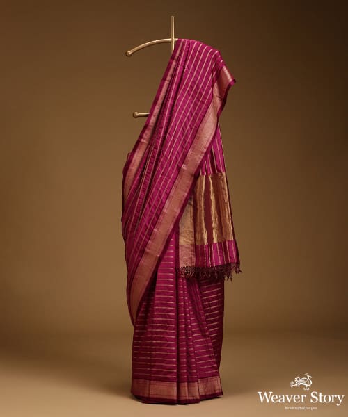 Dark_Majenta_Twill_Weave_Pure_Mulberry_Silk_Saree_With_Horizontal_Zari_Lines_WeaverStory_01