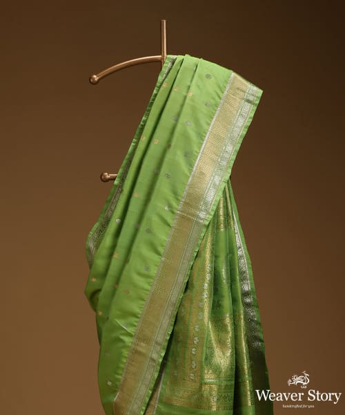 Fresh_Green_Pure_Mulberry_Silk_With_Floral_Motifs_Woven_In_Gold_And_Silver_Zariand_Paisleys_On_Pallu_WeaverStory_02