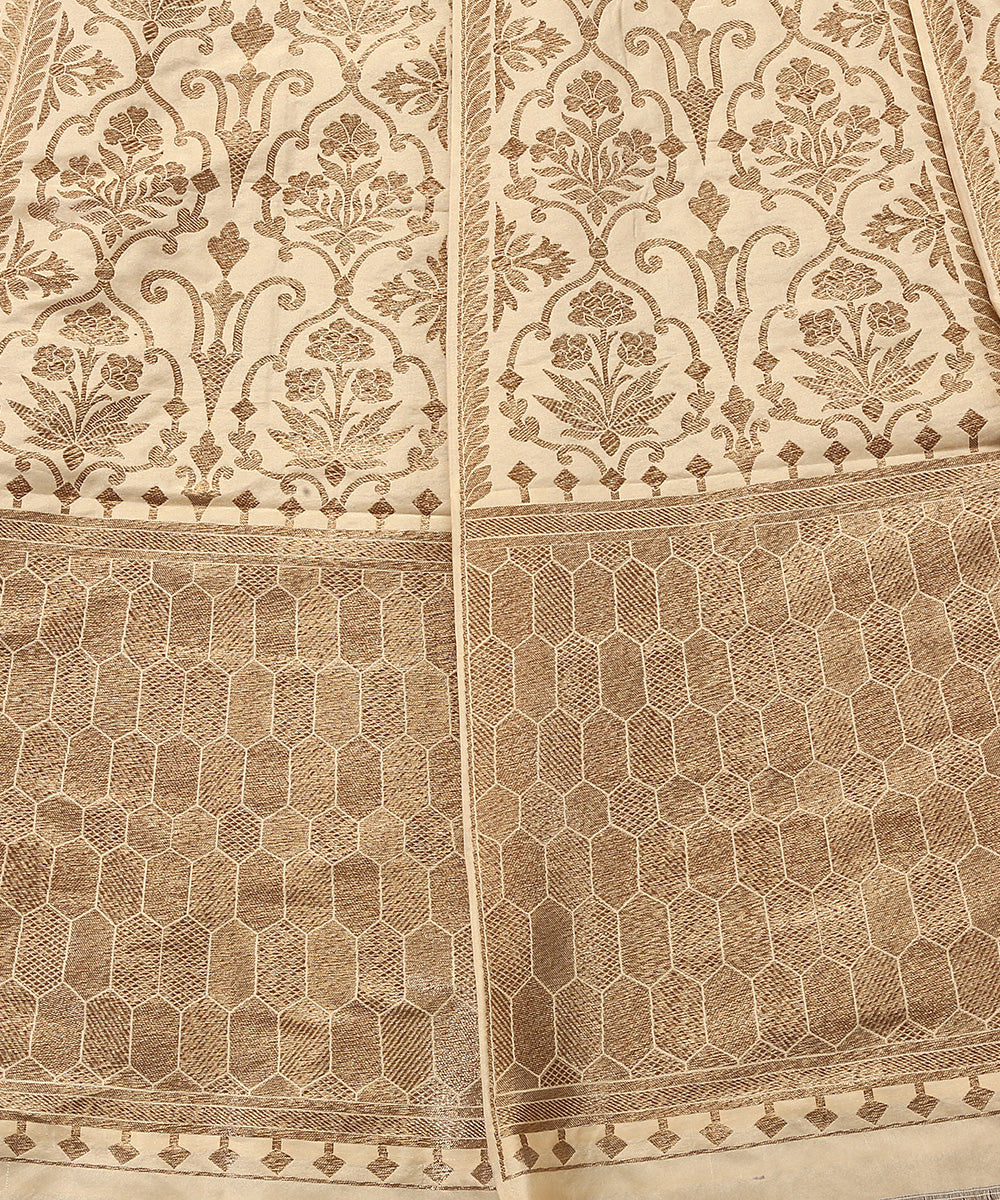 Offwhite_Handloom_Pure_Katan_Silk_Banarasi_Lehenga_With_Antique_Zari_WeaverStory_04