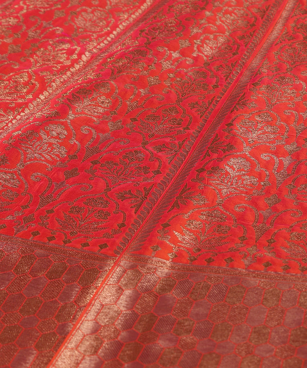 Pink_And_Orange_Dual_Tone_Handloom_Pure_Katan_Silk_Banarasi_Lehenga_With_Antique_Zari_WeaverStory_03