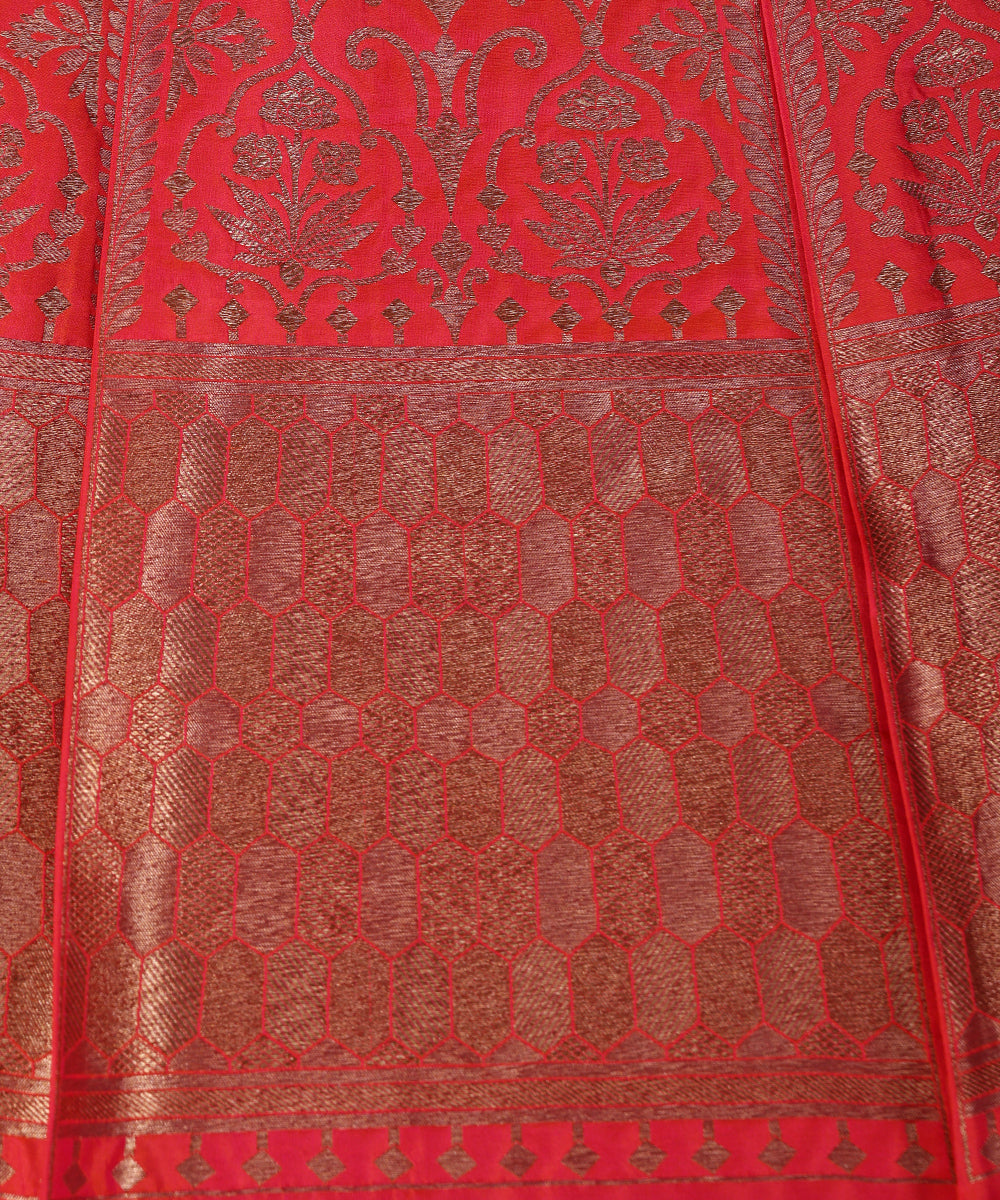 Pink_And_Orange_Dual_Tone_Handloom_Pure_Katan_Silk_Banarasi_Lehenga_With_Antique_Zari_WeaverStory_04