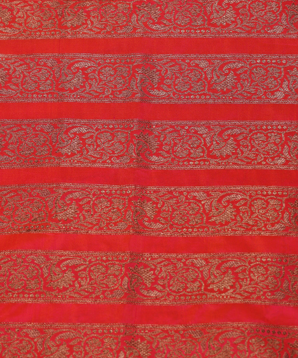 Pink_And_Orange_Dual_Tone_Handloom_Pure_Katan_Silk_Banarasi_Lehenga_With_Antique_Zari_WeaverStory_06