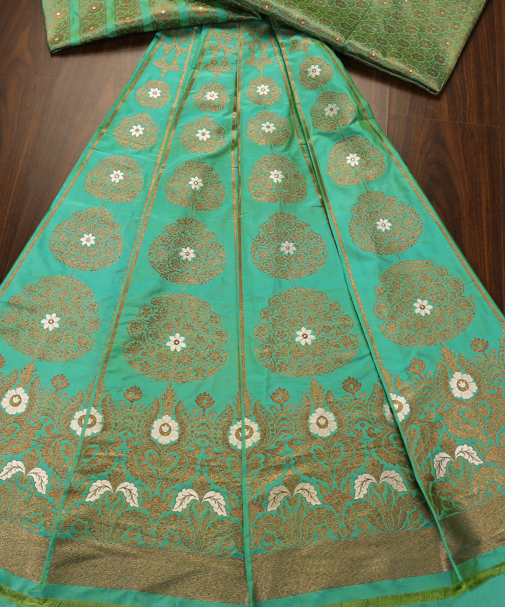 Handloom_Powder_Blue_Pure_Katan_Silk_Banarasi_Lehenga_With_Meenakari_WeaverStory_02