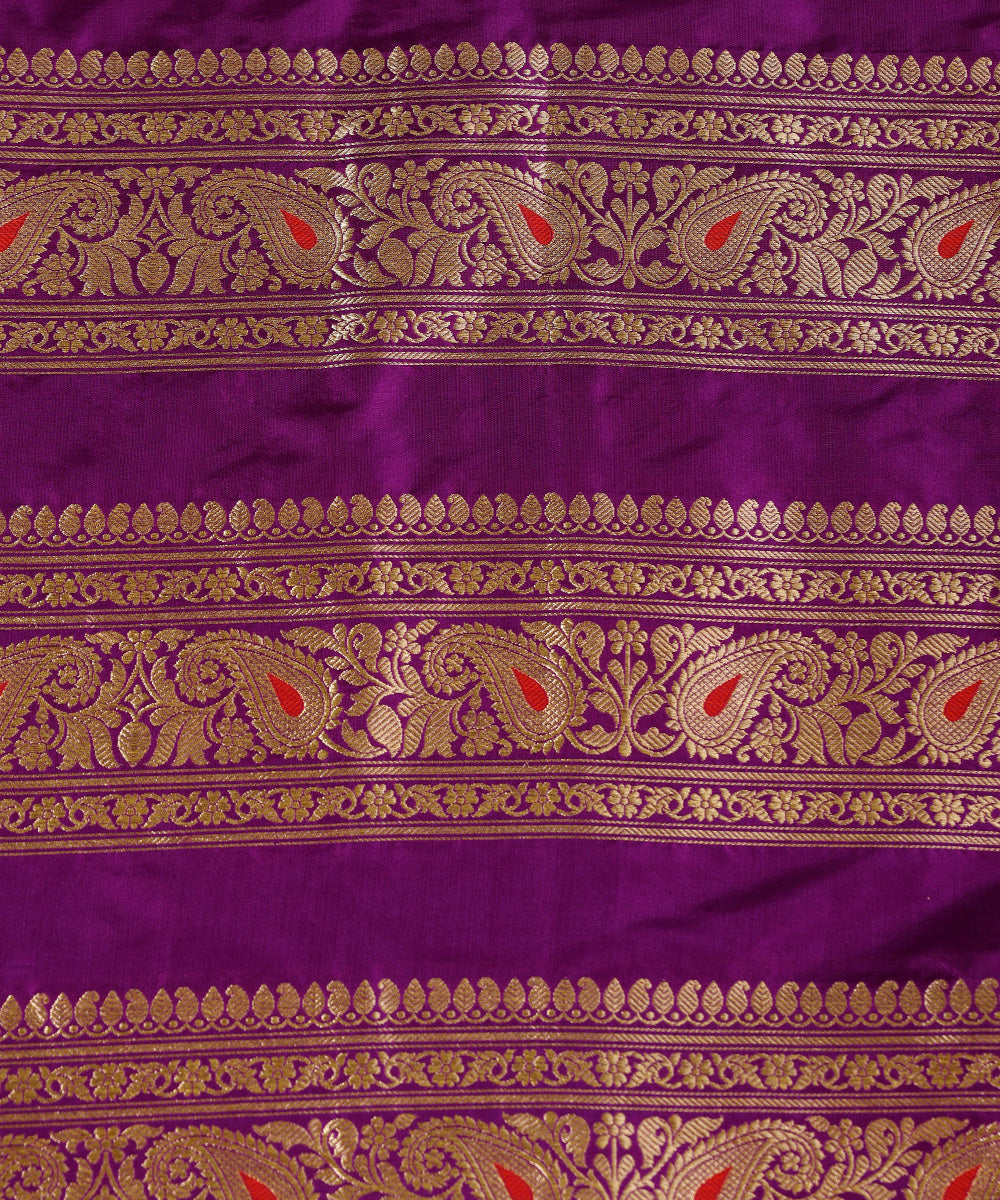 Purple_Handloom_Pure_Katan_Silk_Banarasi_Lehenga_With_Kadhwa_Meenakari_Booti_WeaverStory_06