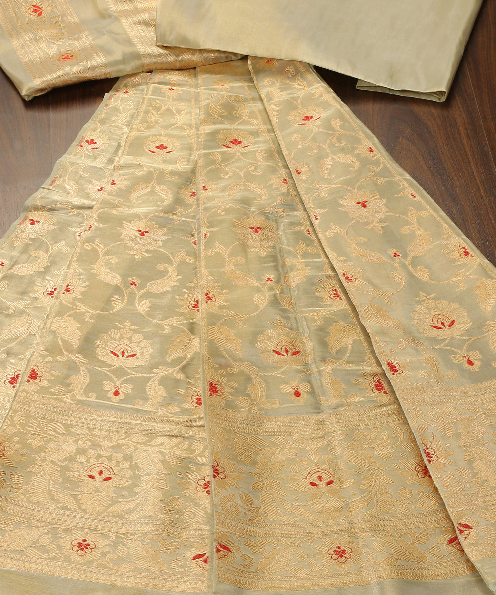Gold_Handloom_Tissue_Silk_Banarasi_Lehenga_WeaverStory_02