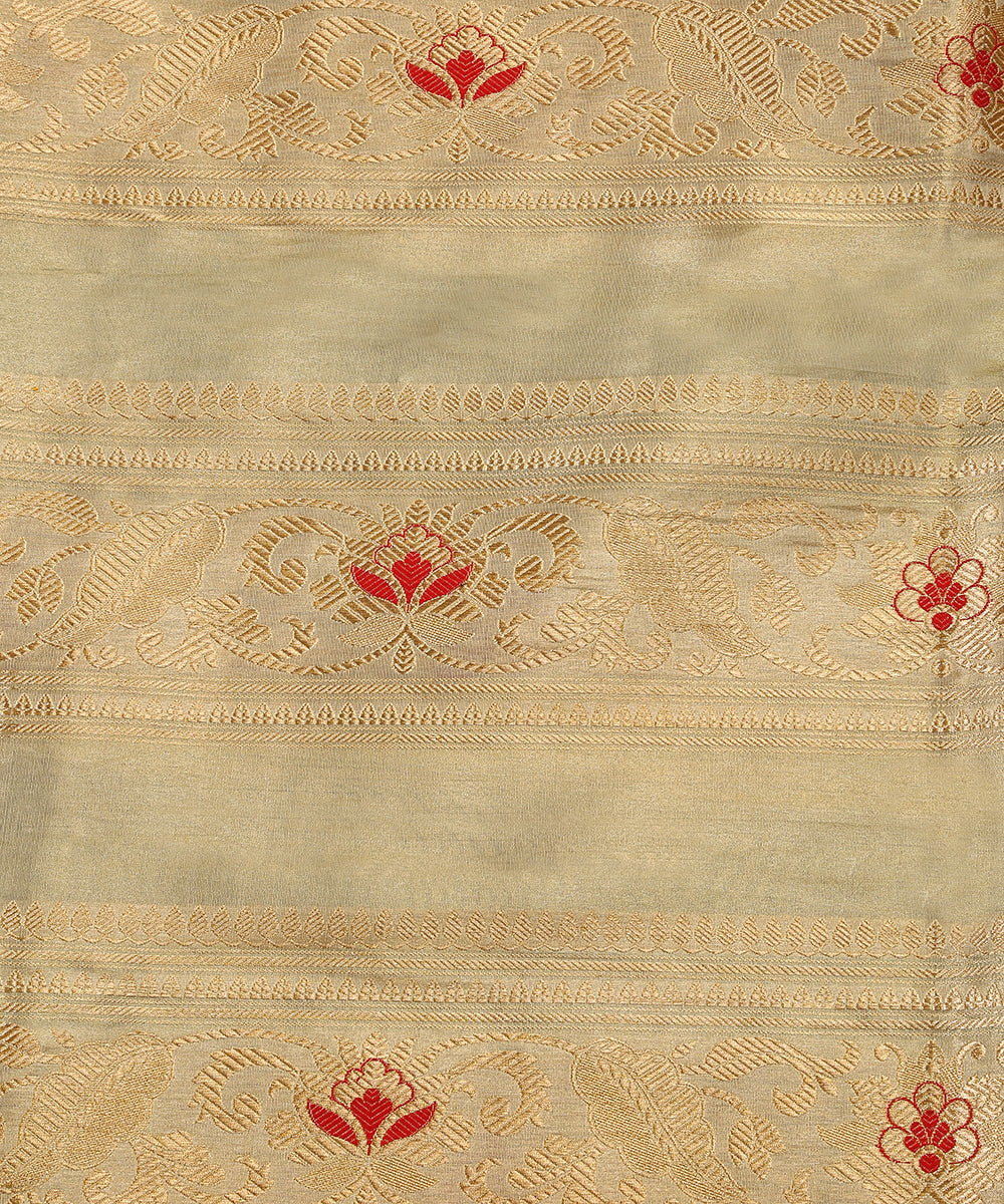 Gold_Handloom_Tissue_Silk_Banarasi_Lehenga_WeaverStory_05