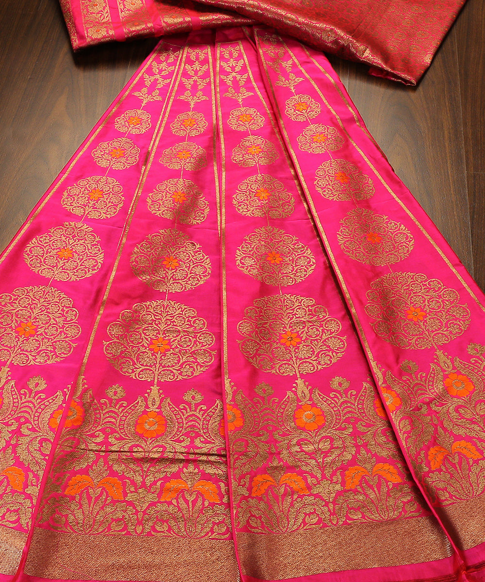 Handloom_Dark_Pink_Pure_Katan_Silk_Banarasi_Lehenga_With_Antique_Zari_And_Meenakari_WeaverStory_02