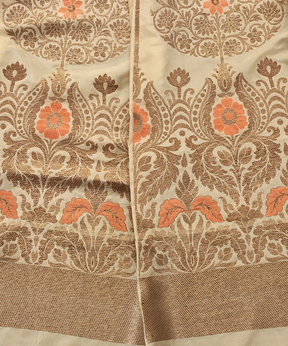 Offwhite_Handloom_Pure_Katan_Silk_Banarasi_Lehenga_With_Antique_Zari_And_Meenakari_WeaverStory_04