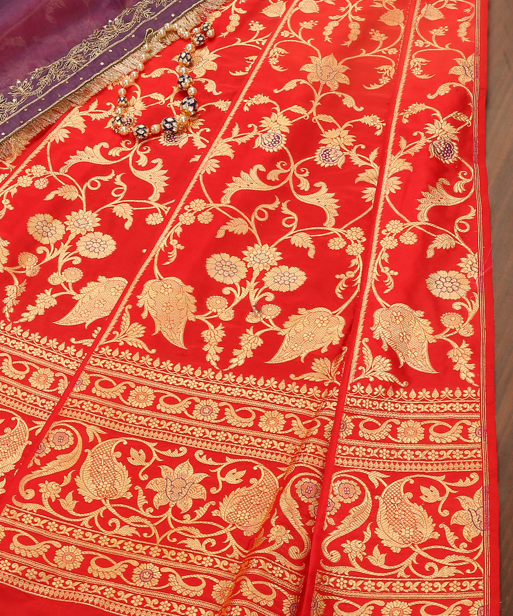 Red_Handloom_Pure_Katan_Silk_Kadhwa_Banarasi_Lehenga_With_Meenakari_WeaverStory_01