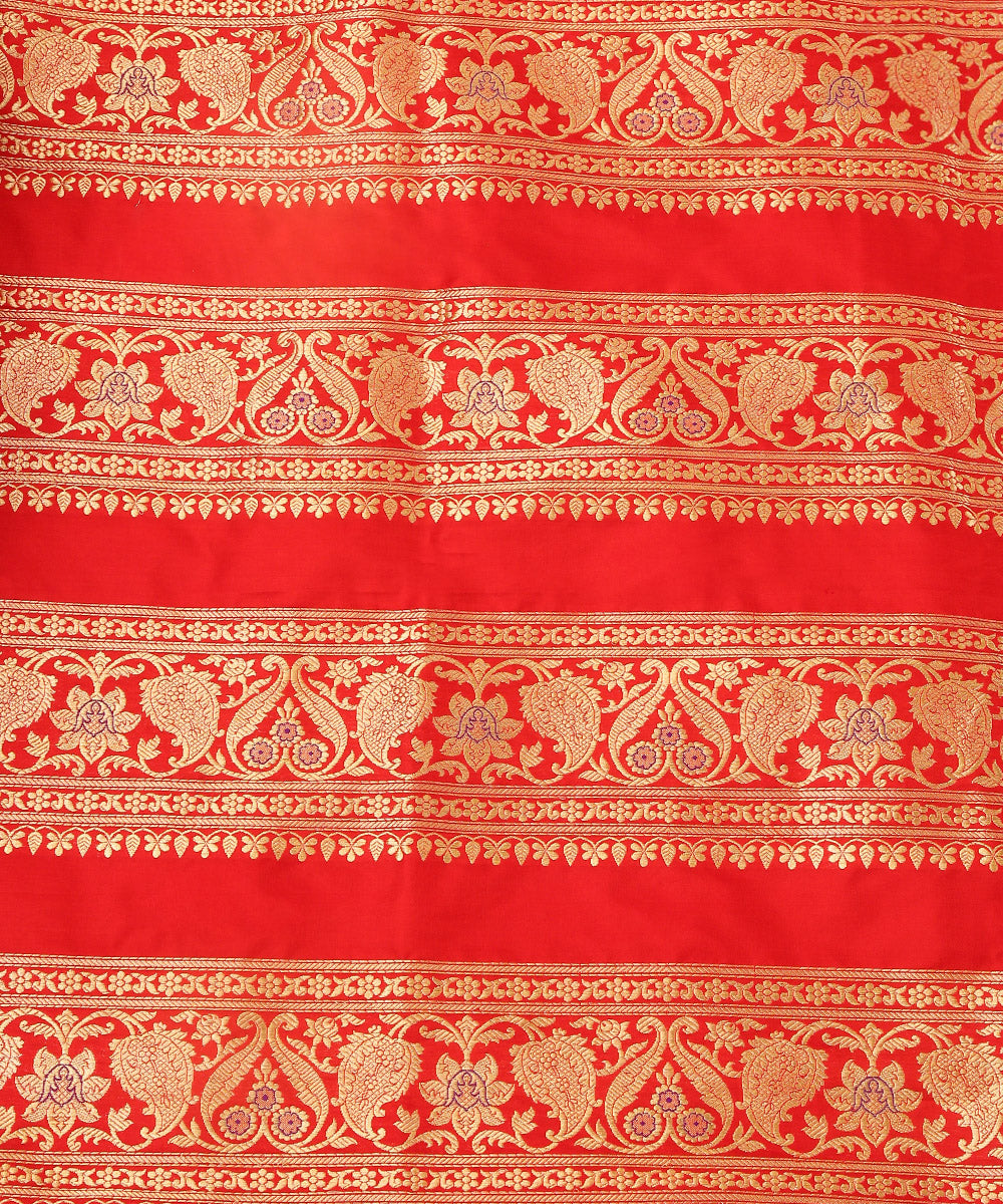 Red_Handloom_Pure_Katan_Silk_Kadhwa_Banarasi_Lehenga_With_Meenakari_WeaverStory_05