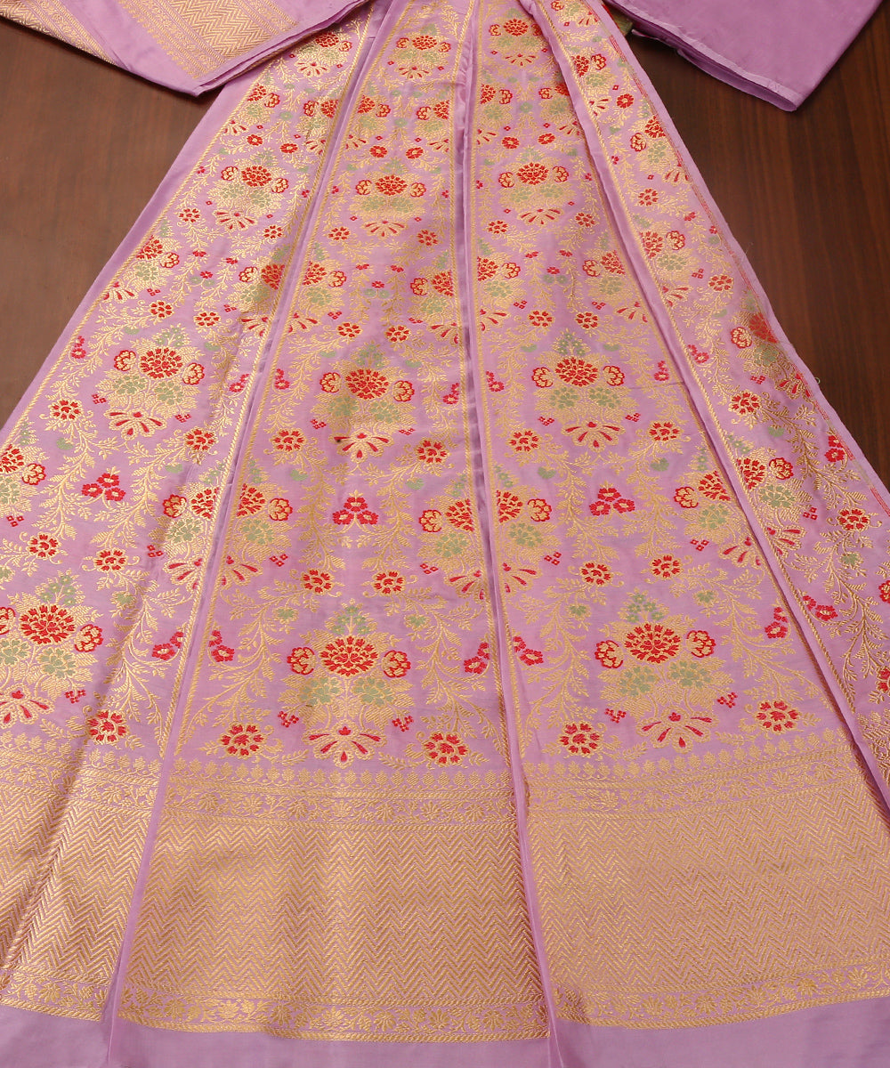 Handloom_Light_Mauve_Pure_Katan_Silk_Kadhwa_Banarasi_Lehenga_With_Meenakari_WeaverStory_02