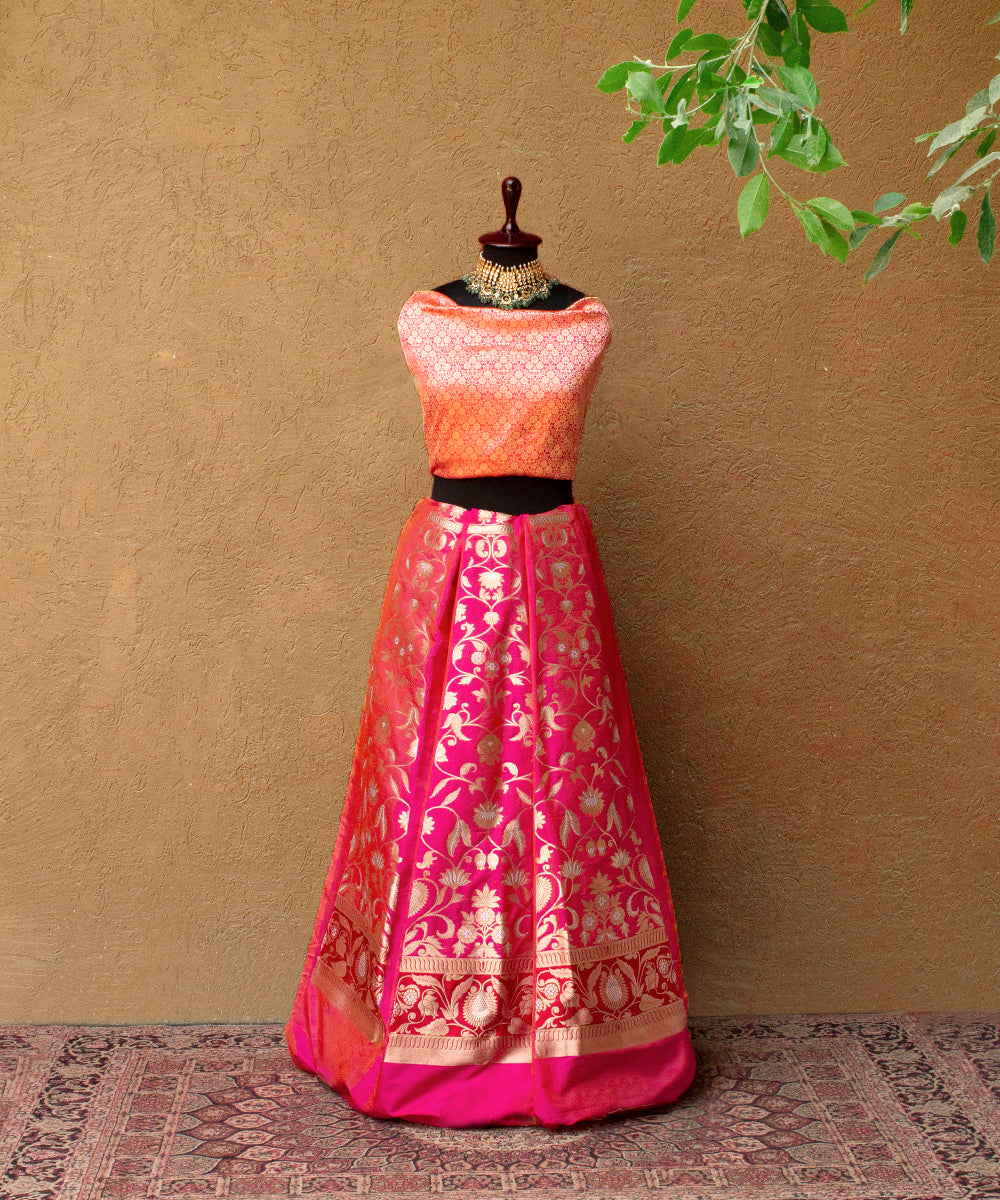 Handloom_Pink_Dual_Tone_Kadhwa_Banarasi_Lehenga_with_Red_Border_WeaverStory_03