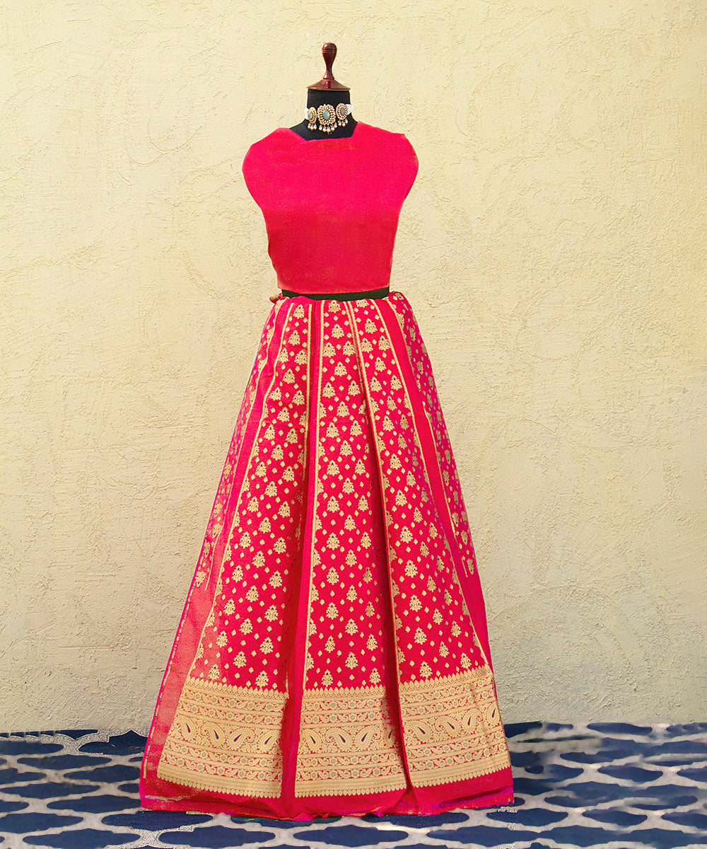 Pink_And_Orange_Handloom_Banarasi_Lehenga_with_Meenakari_Booti_WeaverStory_03