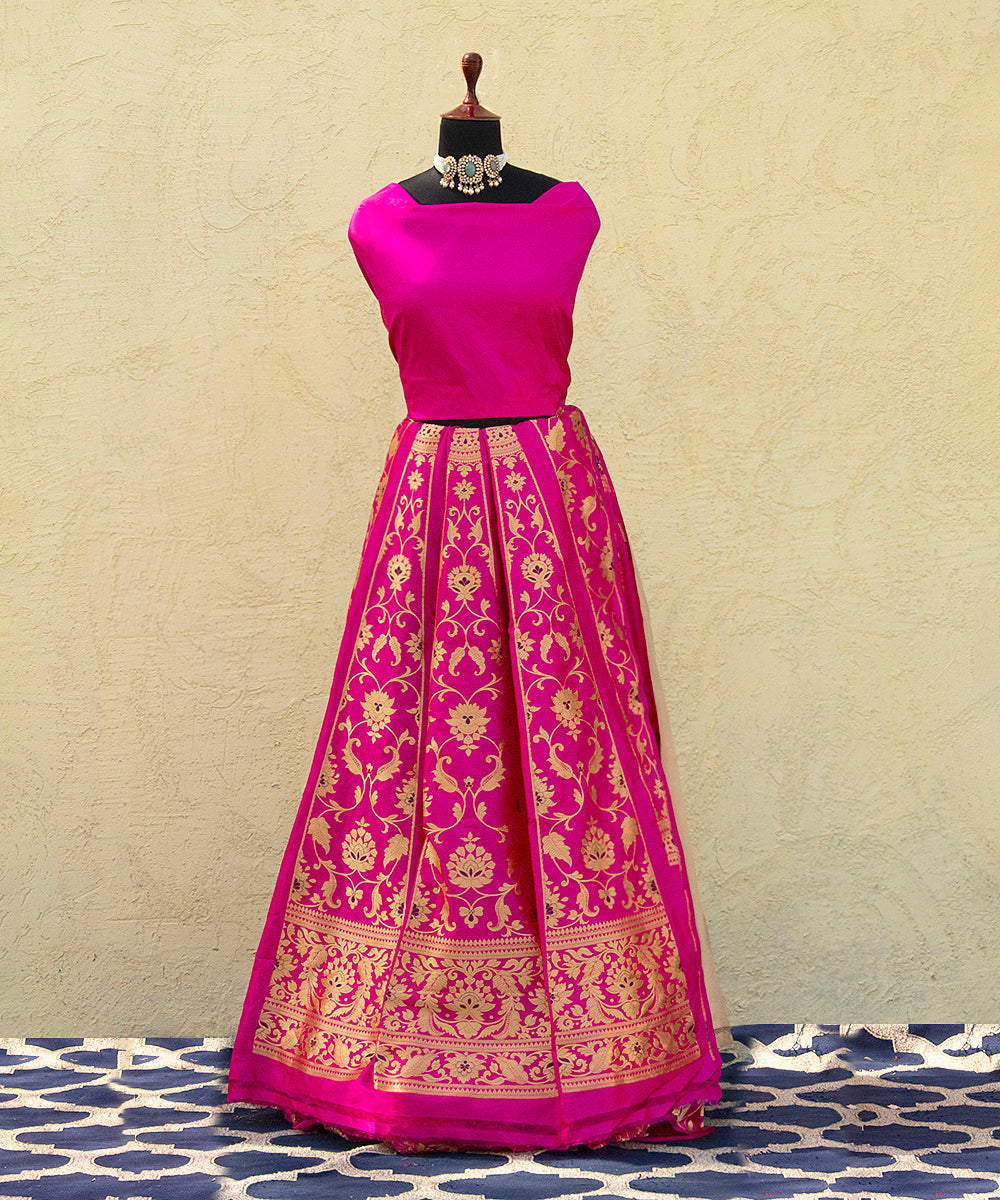 Handloom_Magenta_Meenakari_Banarasi_Lehenga_with_24_Kali_WeaverStory_07