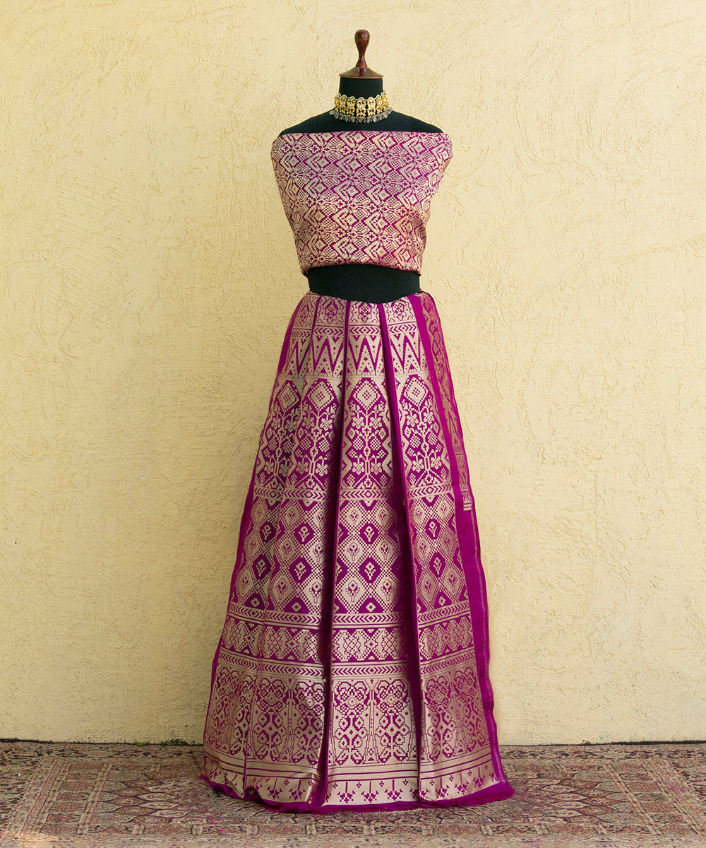 Handloom_Purple_Pure_Katan_Silk_Cutwork_Banarasi_Lehenga_with_Antique_Zari_WeaverStory_03