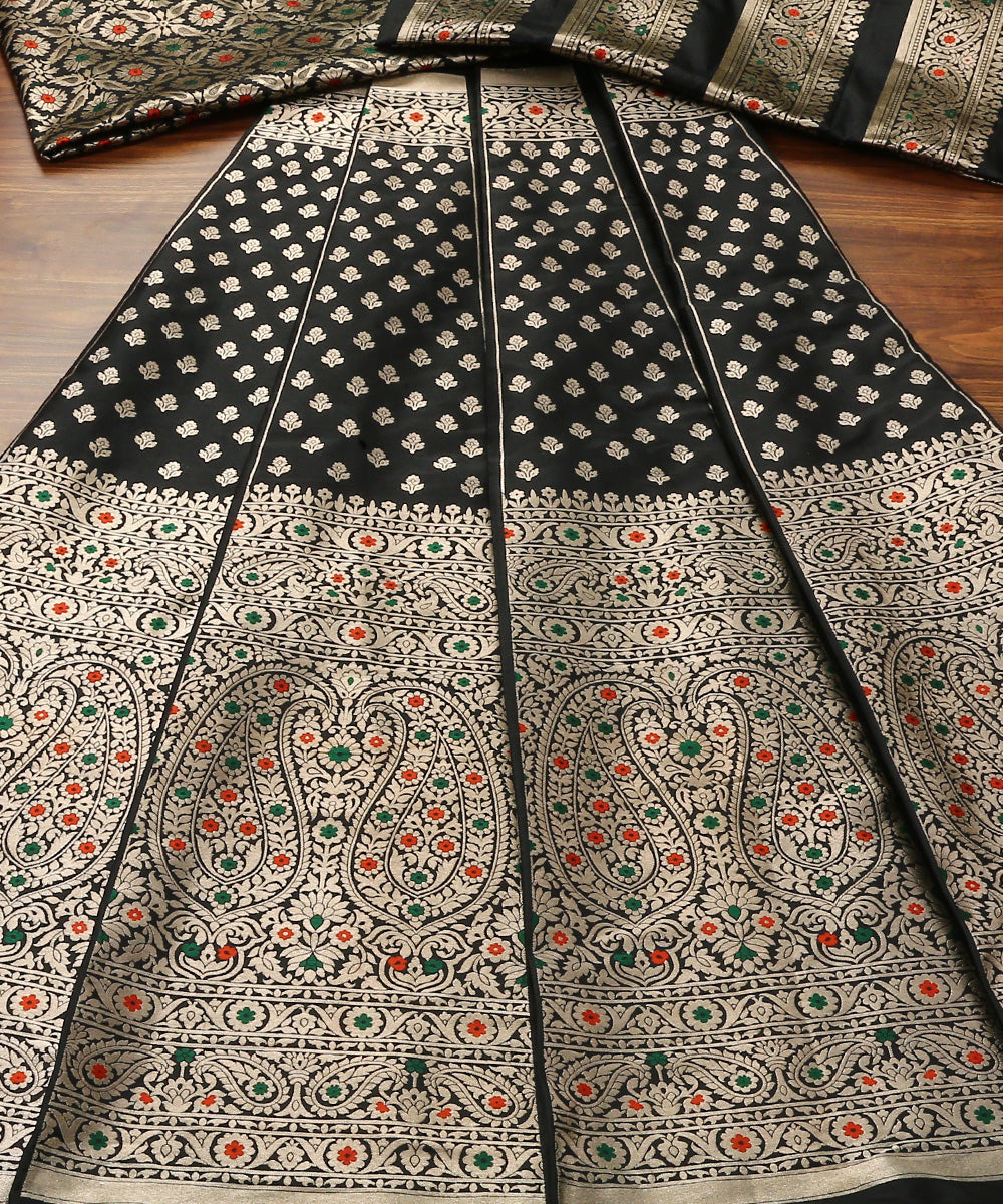 Handloom_Black_Pure_Katan_Silk_Banarasi_Lehenga_With_Meenakari_Paisley_Border_WeaverStory_02