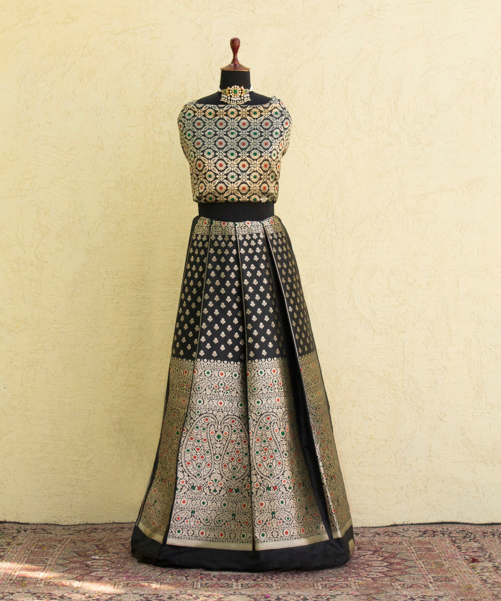 Handloom_Black_Pure_Katan_Silk_Banarasi_Lehenga_With_Meenakari_Paisley_Border_WeaverStory_03