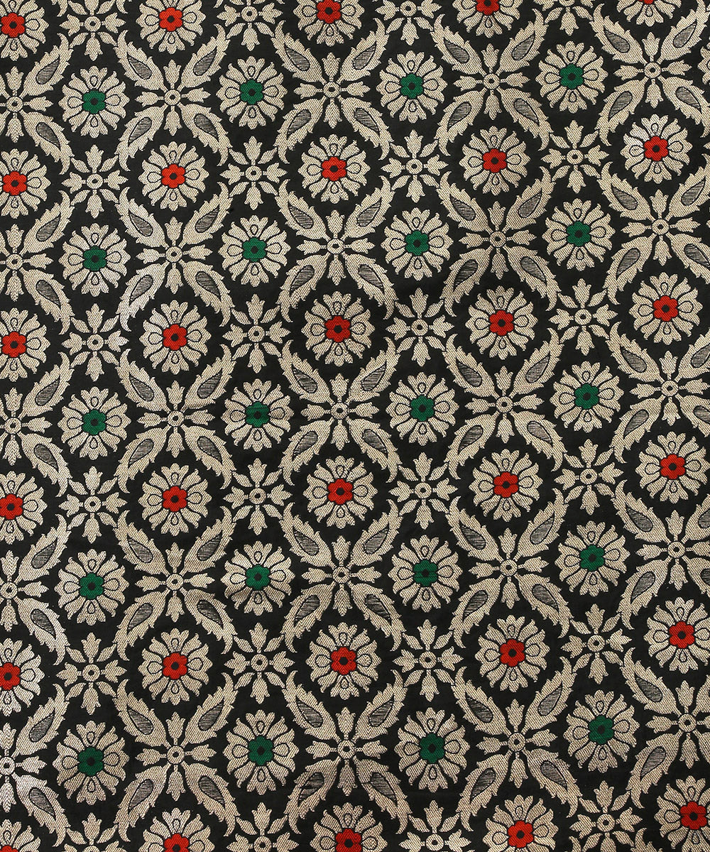 Handloom_Black_Pure_Katan_Silk_Banarasi_Lehenga_With_Meenakari_Paisley_Border_WeaverStory_07