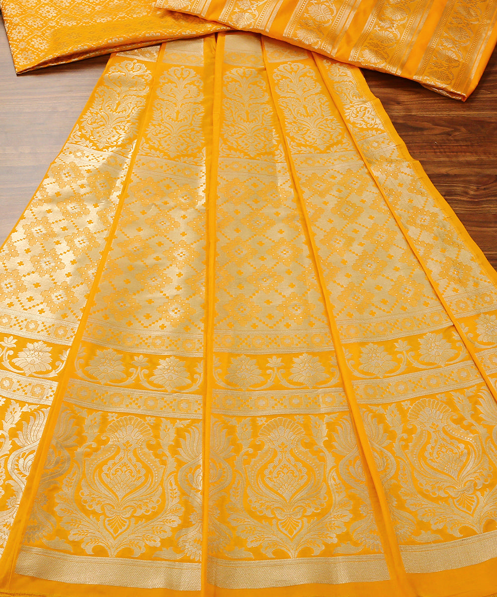 Handloom_Mustard_Yellow_Pure_Katan_Silk_Banarasi_Lehenga_WeaverStory_03