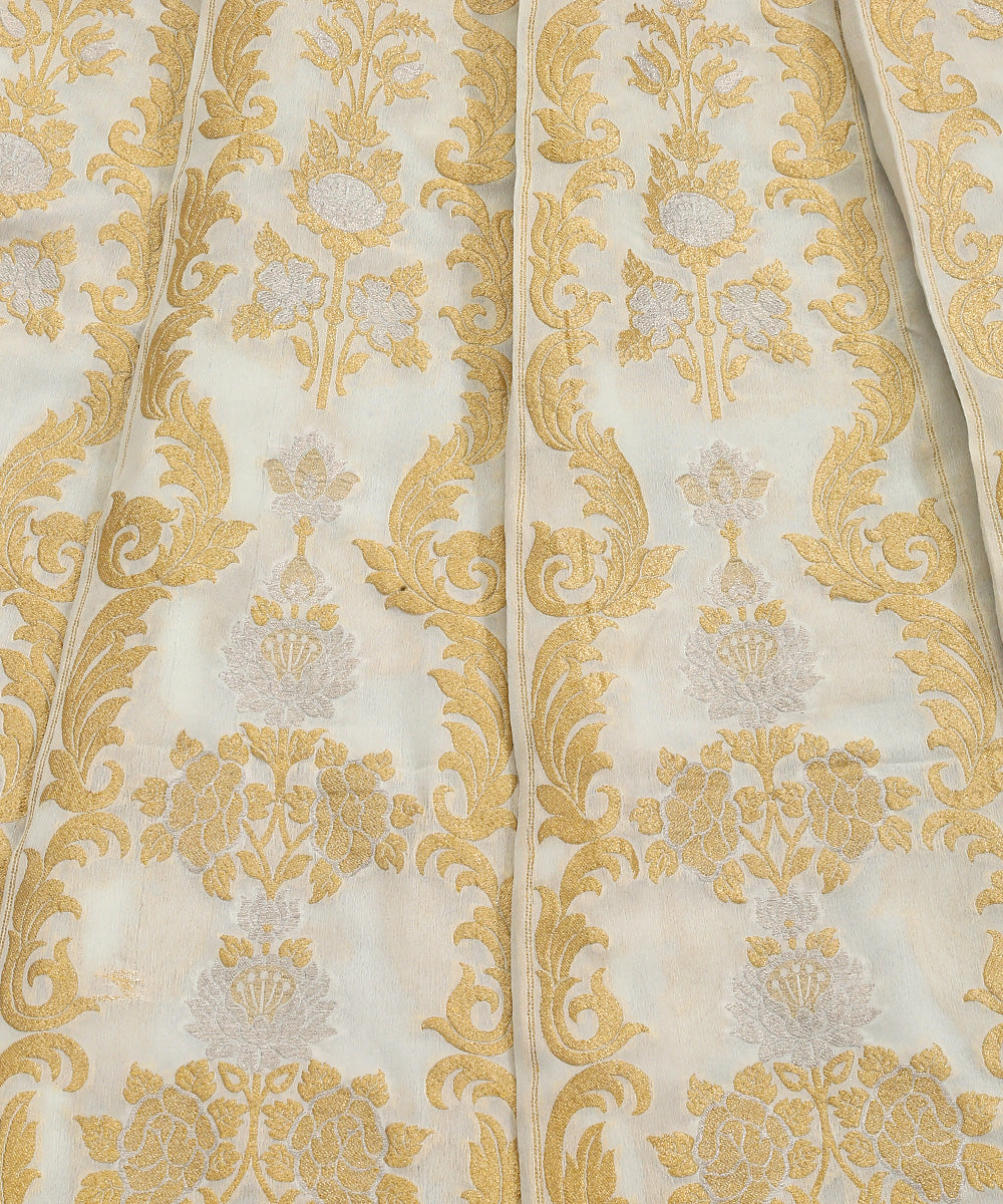 Handloom_White_Pure_Georgette_Banarasi_Lehenga_With_Zari_WeaverStory_04