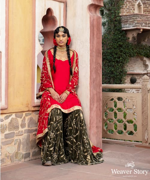 Green_Handloom_Velvet_Zardozi_Embroidery_Gararah_With_Red_Kurti_And_Red_Heavy_Embroidery_Chignon_Dupatta_WeaverStory_03