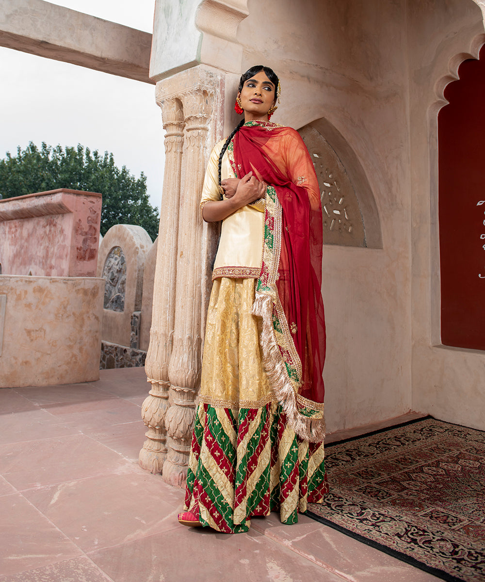 Handloom_Golden_Pure_Silk_Tukdi_Gararah_With_Beige_Kurti_And_Maroon_Dupatta_WeaverStory_02