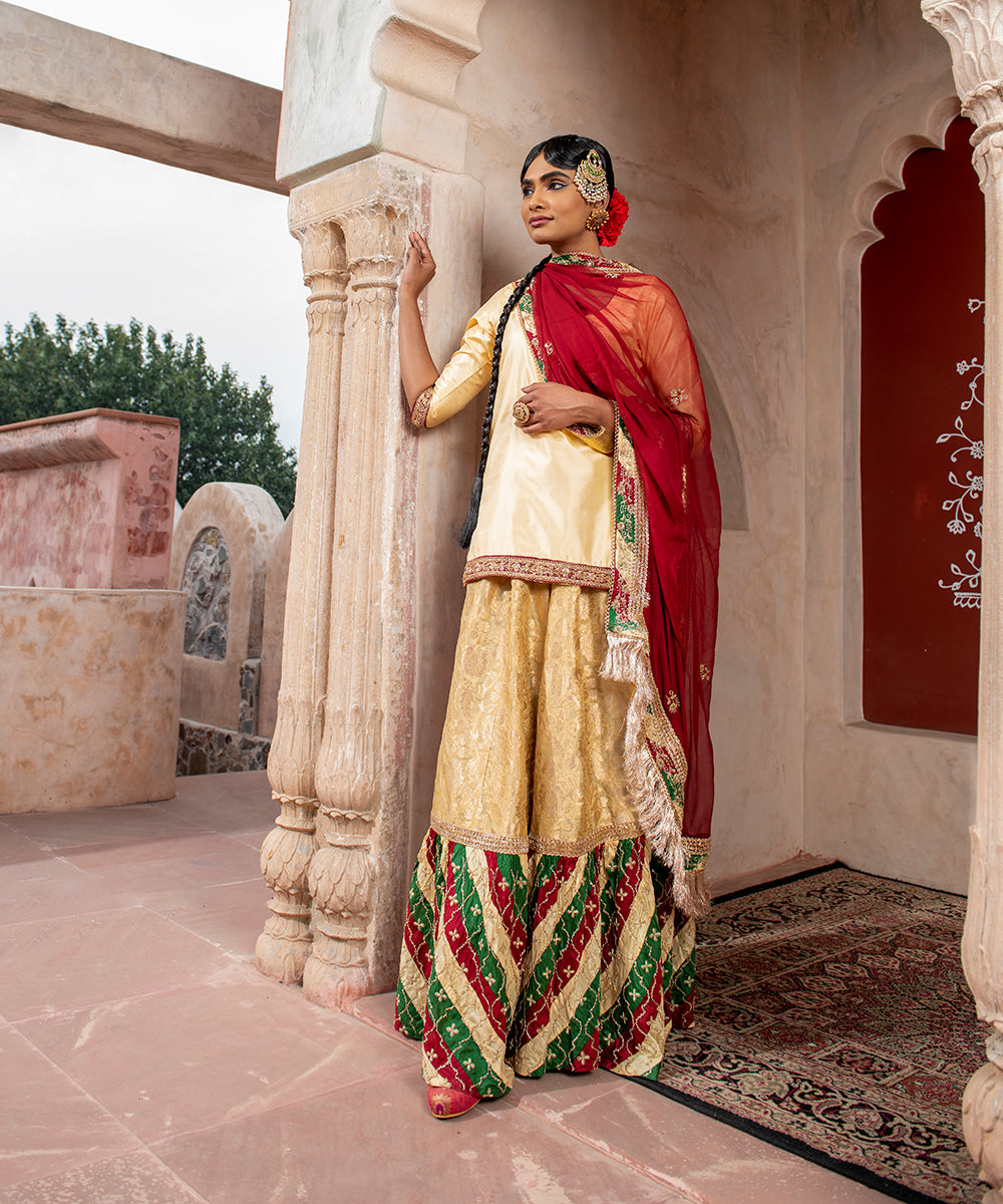 Handloom_Golden_Pure_Silk_Tukdi_Gararah_With_Beige_Kurti_And_Maroon_Dupatta_WeaverStory_03