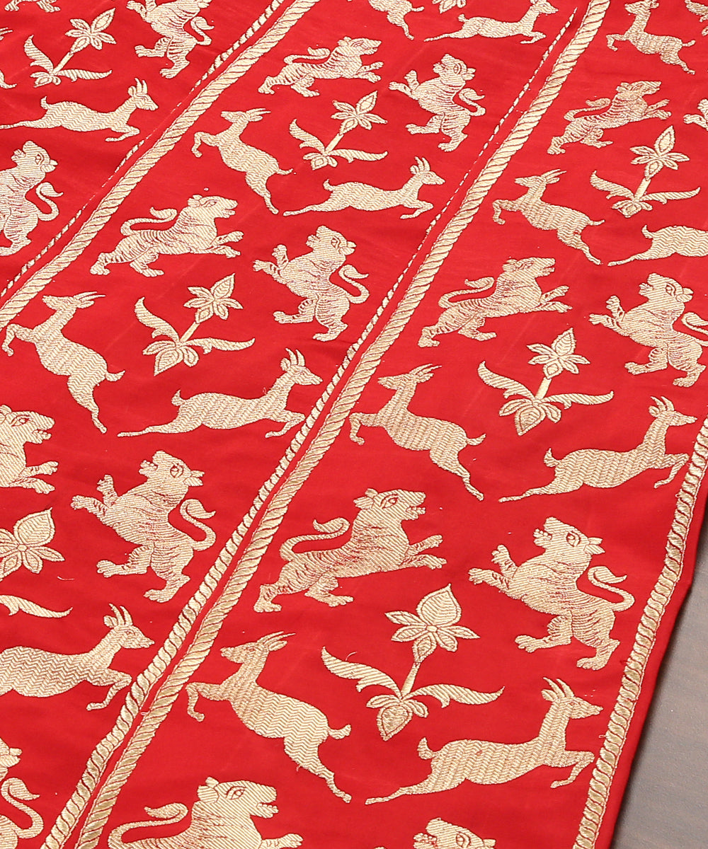 Red_Handloom_Pure_Katan_Silk_Bharatpur_Shikargah_Banarasi_Lehenga_WeaverStory_03