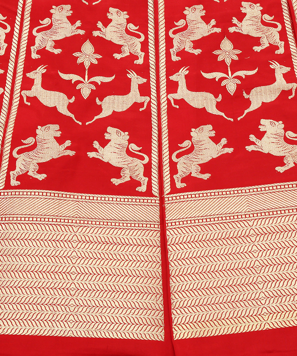 Red_Handloom_Pure_Katan_Silk_Bharatpur_Shikargah_Banarasi_Lehenga_WeaverStory_04