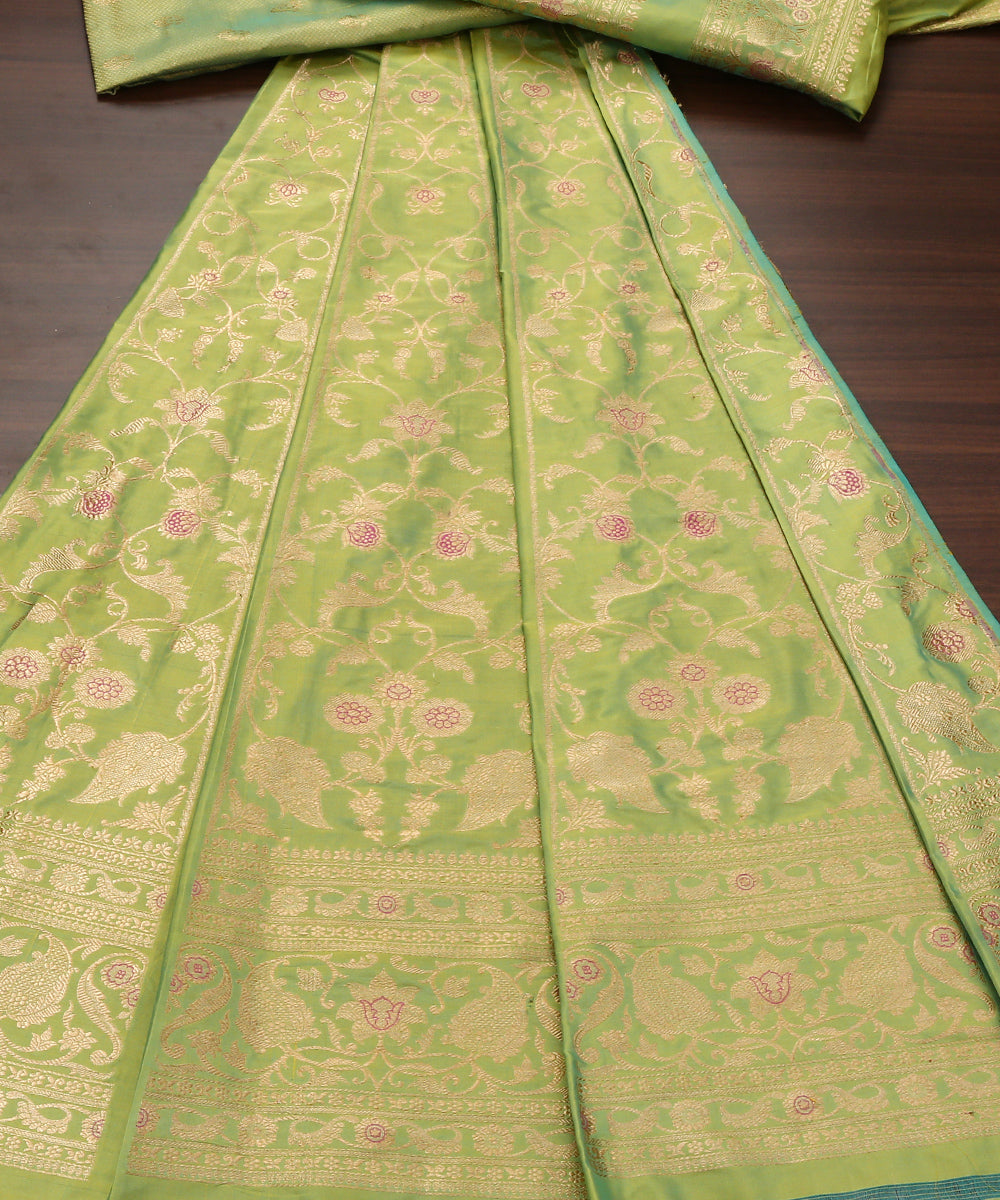 Handloom_Pista_Green_Dual_Tone_Pure_Katan_Silk_Banarasi_Lehenga_WeaverStory_02