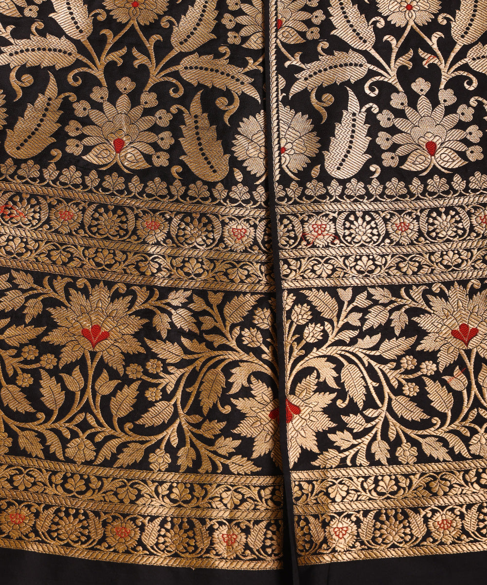 Handloom_Black_Pure_Katan_Silk_Banarasi_Lehnega_With_Red_Meena_And_Weave_WeaverStory_03