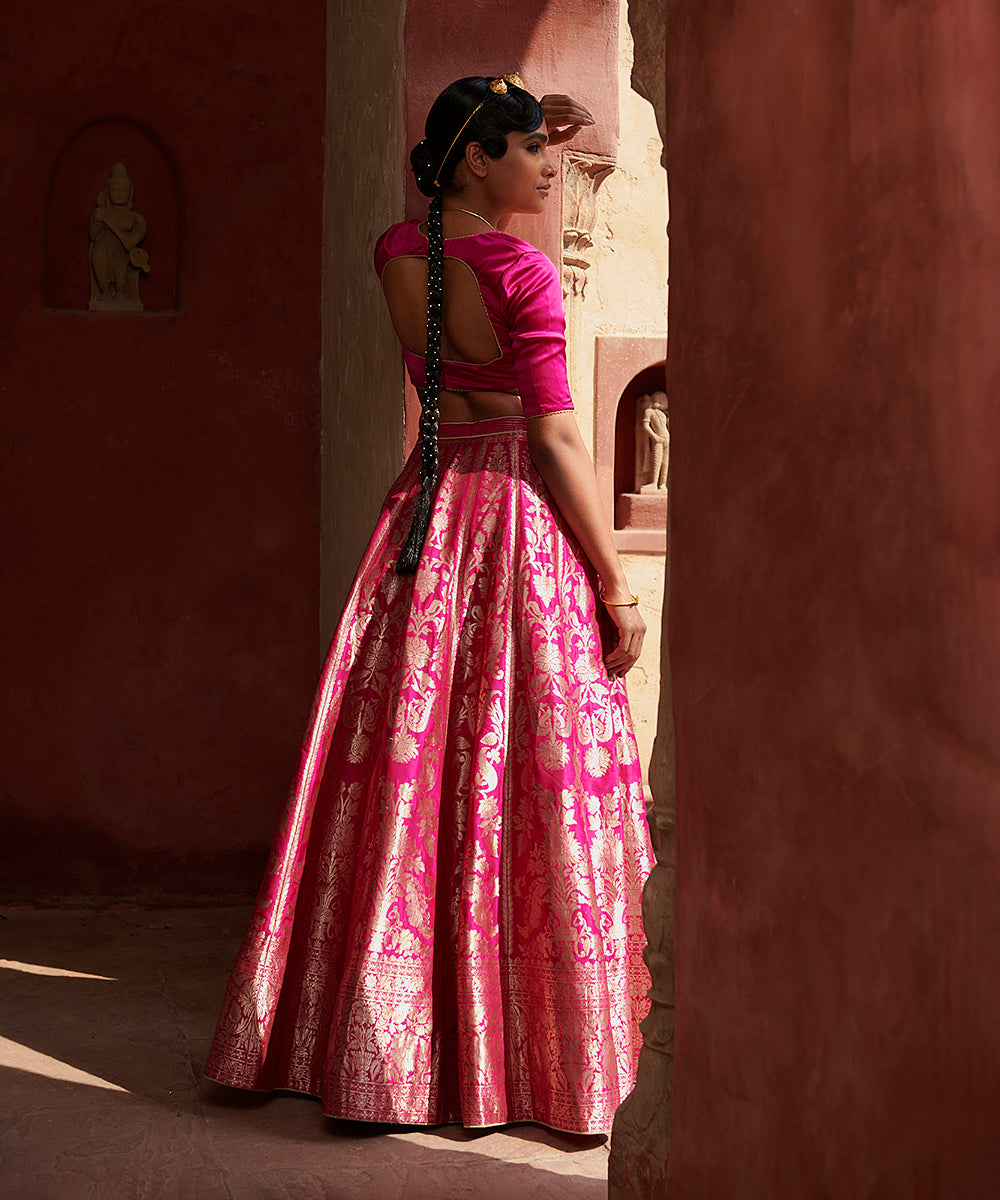 Pink_Meharaab_Jaal_Handloom_Pure_Katan_Silk_Banarasi_Lehenga_with_Organza_Dupatta_and_Blouse_WeaverStory_03