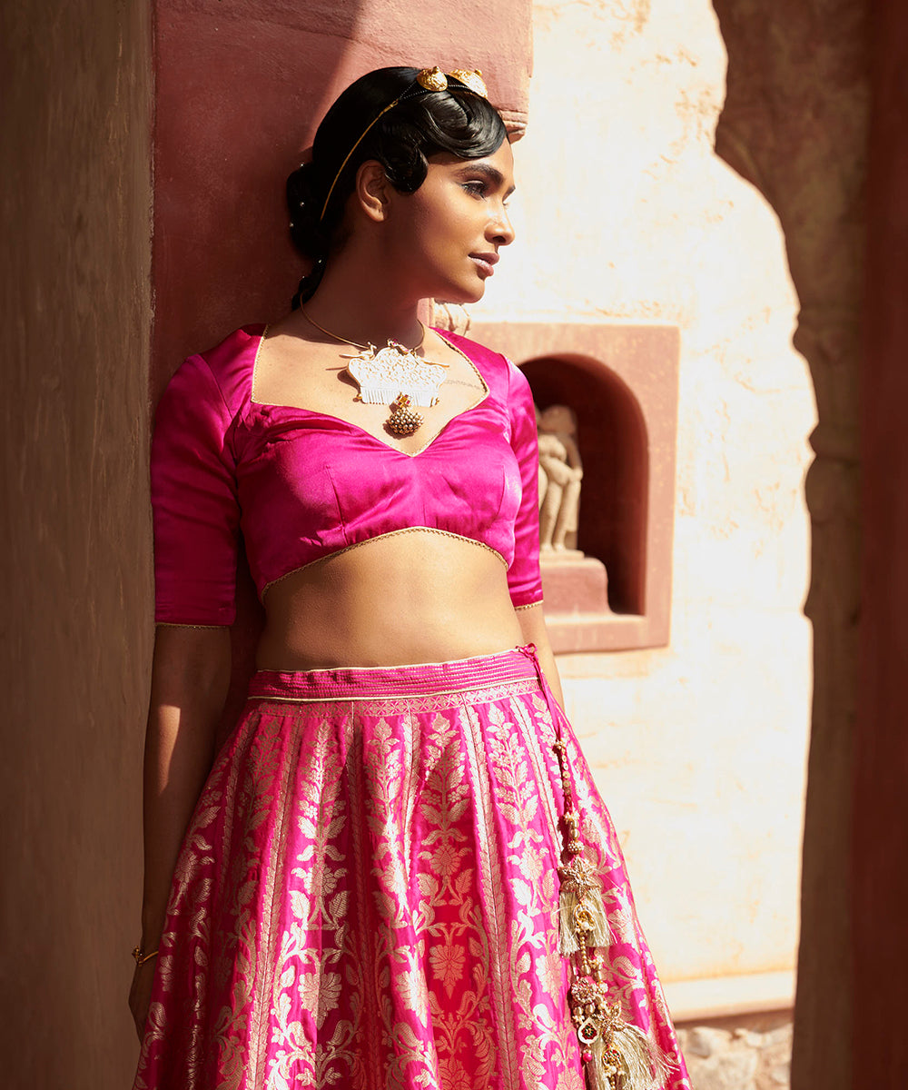 Pink_Meharaab_Jaal_Handloom_Pure_Katan_Silk_Banarasi_Lehenga_with_Organza_Dupatta_and_Blouse_WeaverStory_06