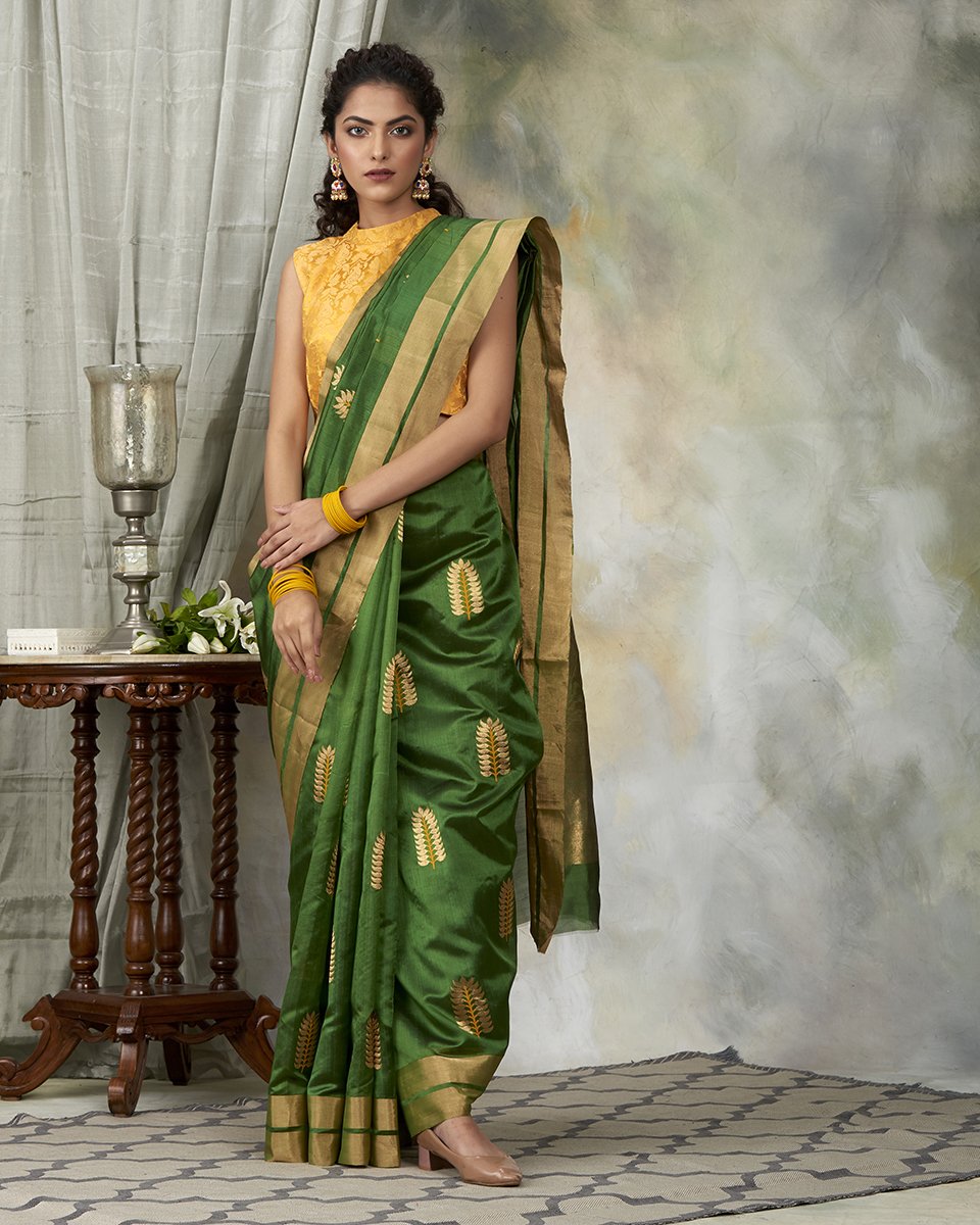 Leaf_Green_Handloom_Chanderi_Silk_Saree_With_Traditional_Motif_WeaverStory_02