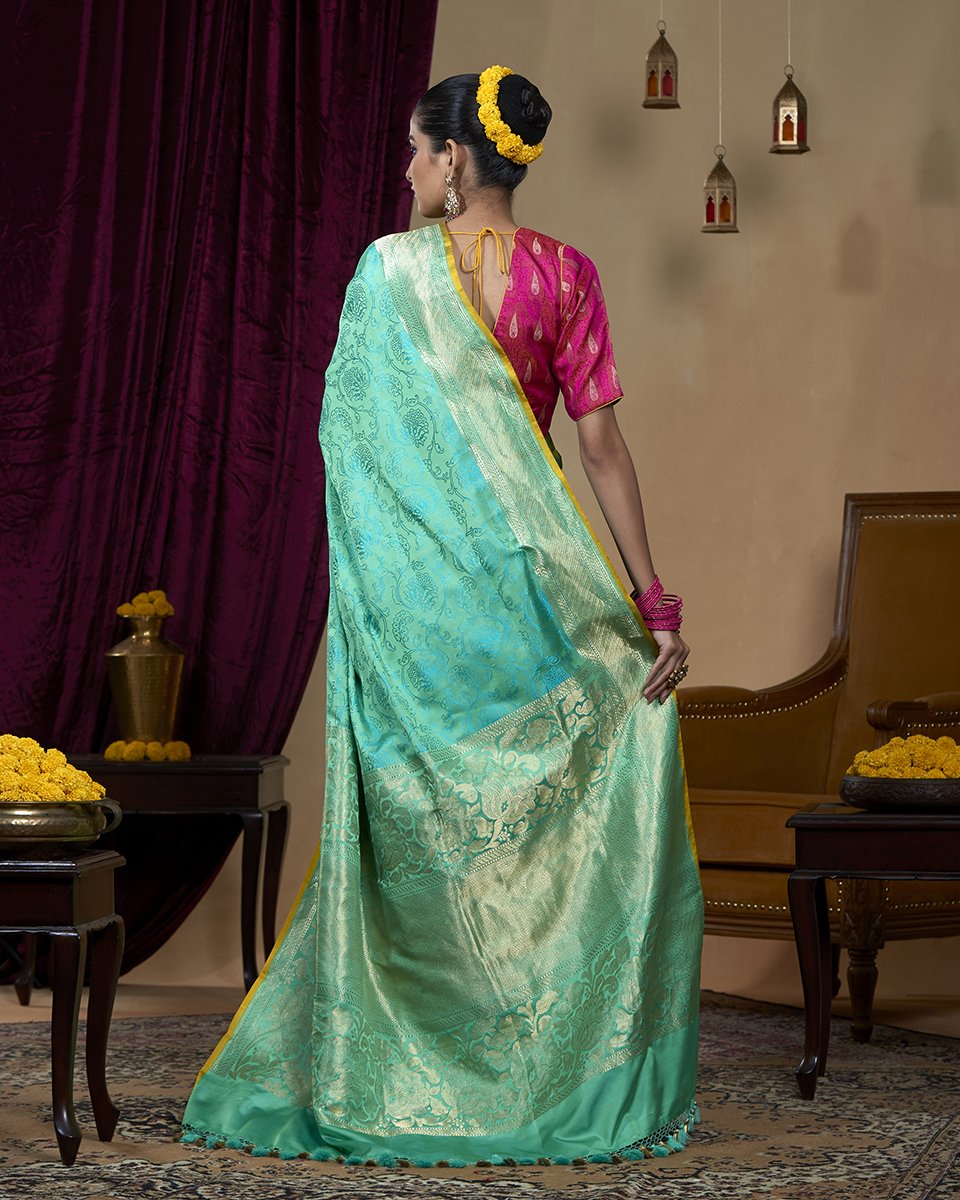 Light_Green_Handloom_Tanchoi_Banarasi_Saree_With_Tanzeb_Border_in_Pure_Katan_Silk_WeaverStory_03