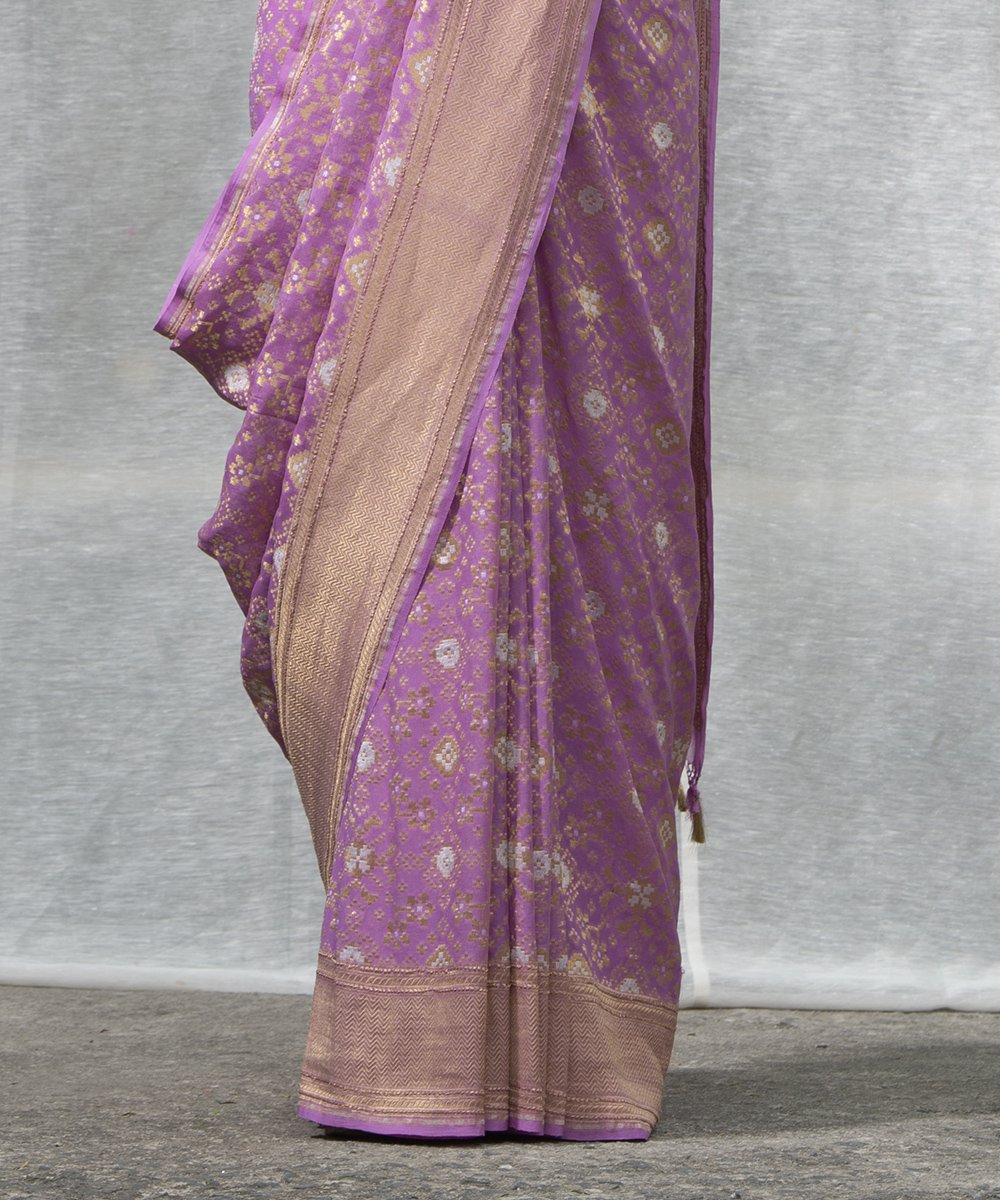 Light_Mauve_Handloom_Pure_Georgette_Banarasi_Patola_Saree_WeaverStory_04