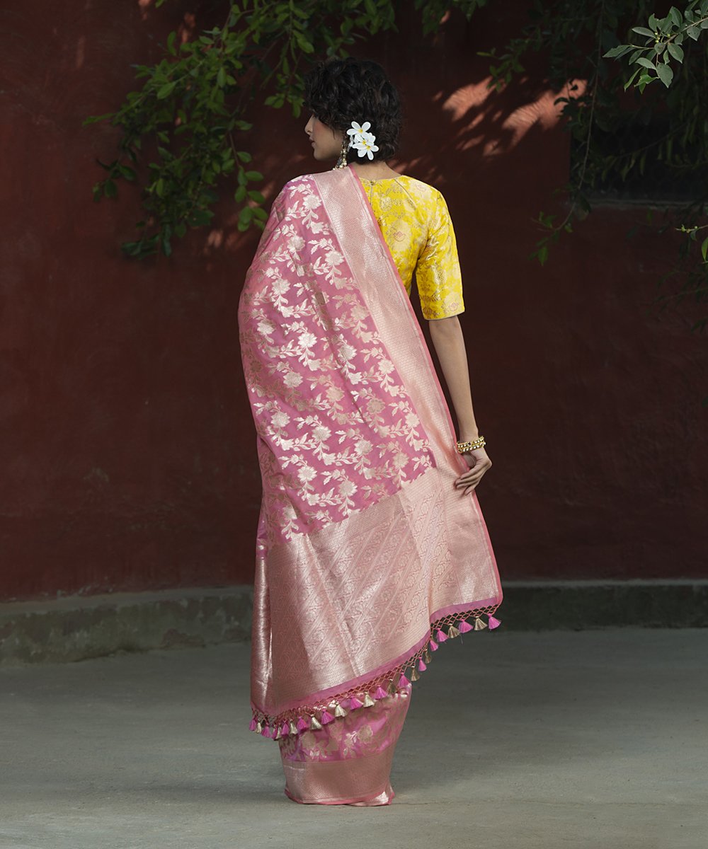 Light_Pink_Handloom_Katan_Silk_Banarasi_Saree_with_Floral_Jangla_WeaverStory_03